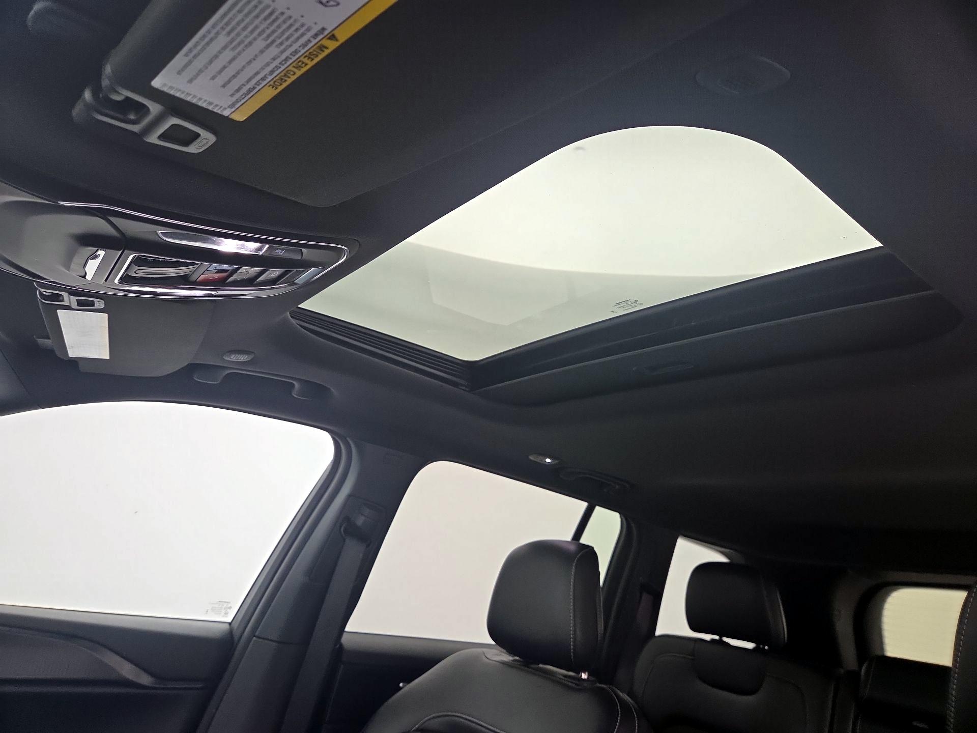 Thumbnail: 2023 Jeep Grand Cherokee - 19