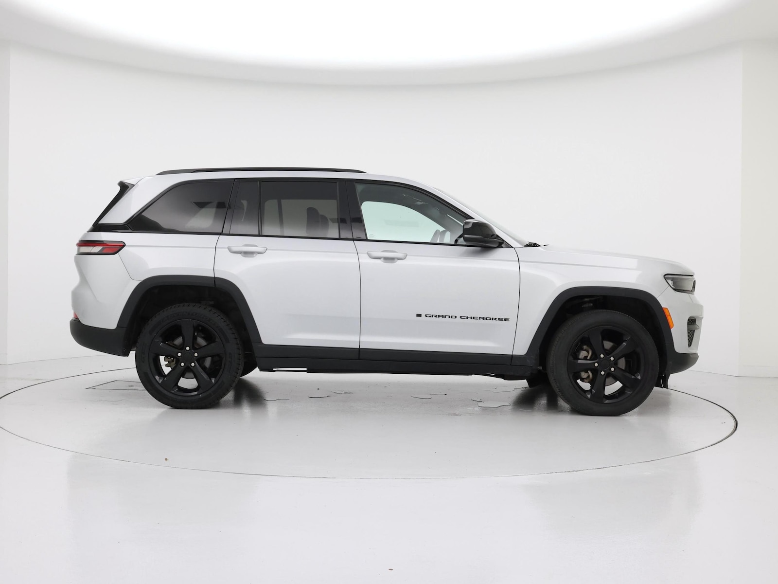 2023 Jeep Grand Cherokee Altitude - Photo 8