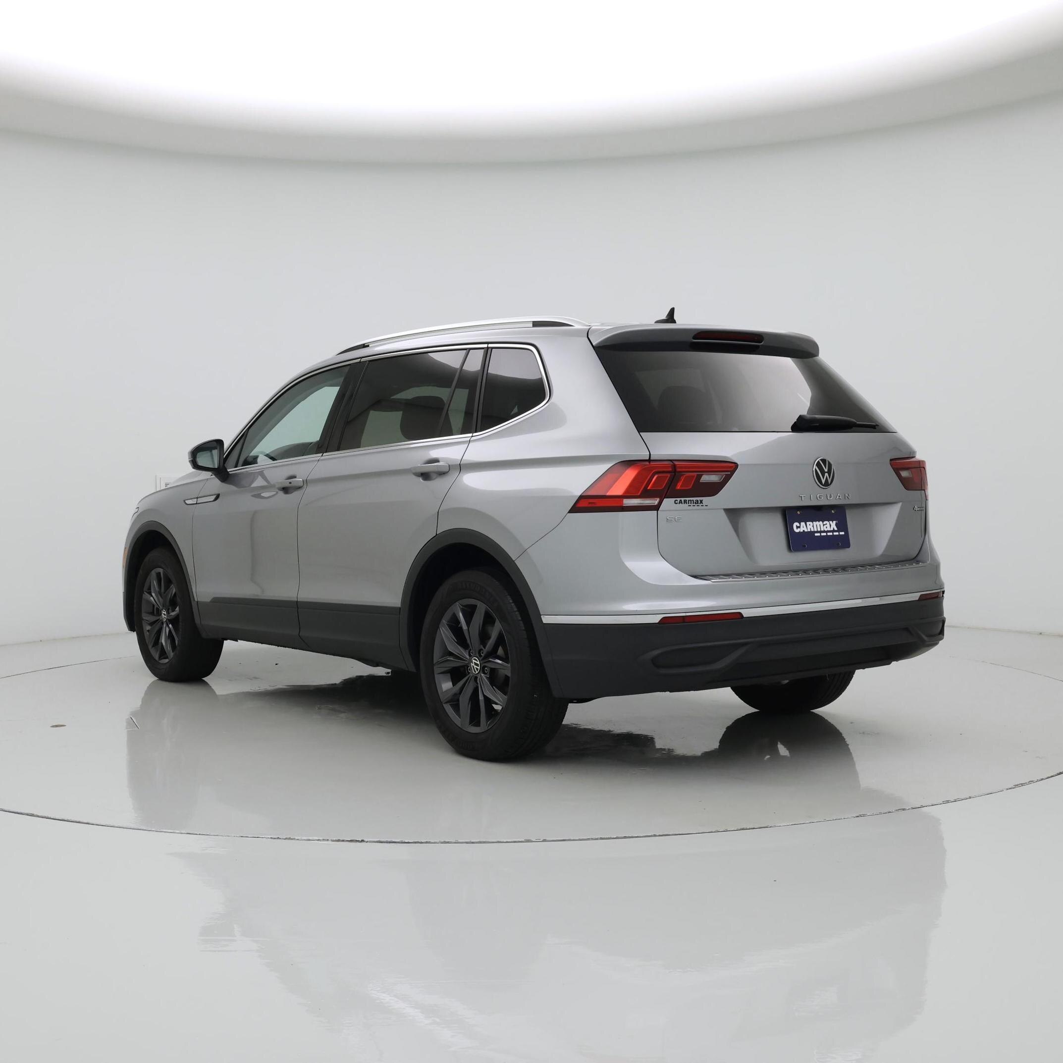 Thumbnail: 2023 Volkswagen Tiguan - 2