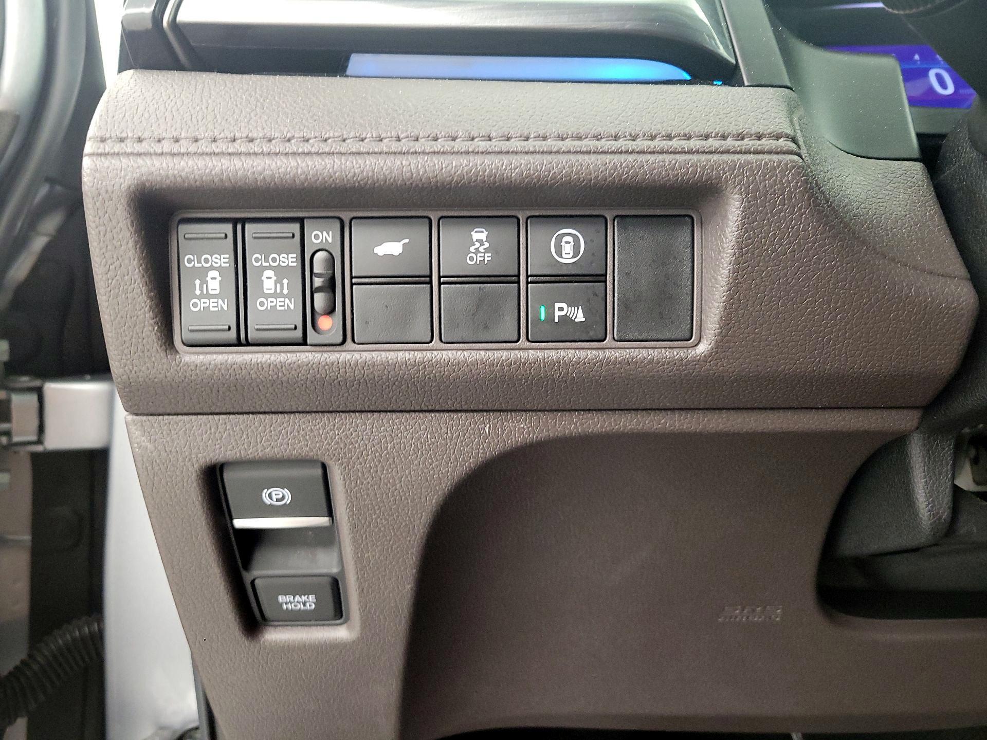 Thumbnail: 2023 Honda Odyssey - 13