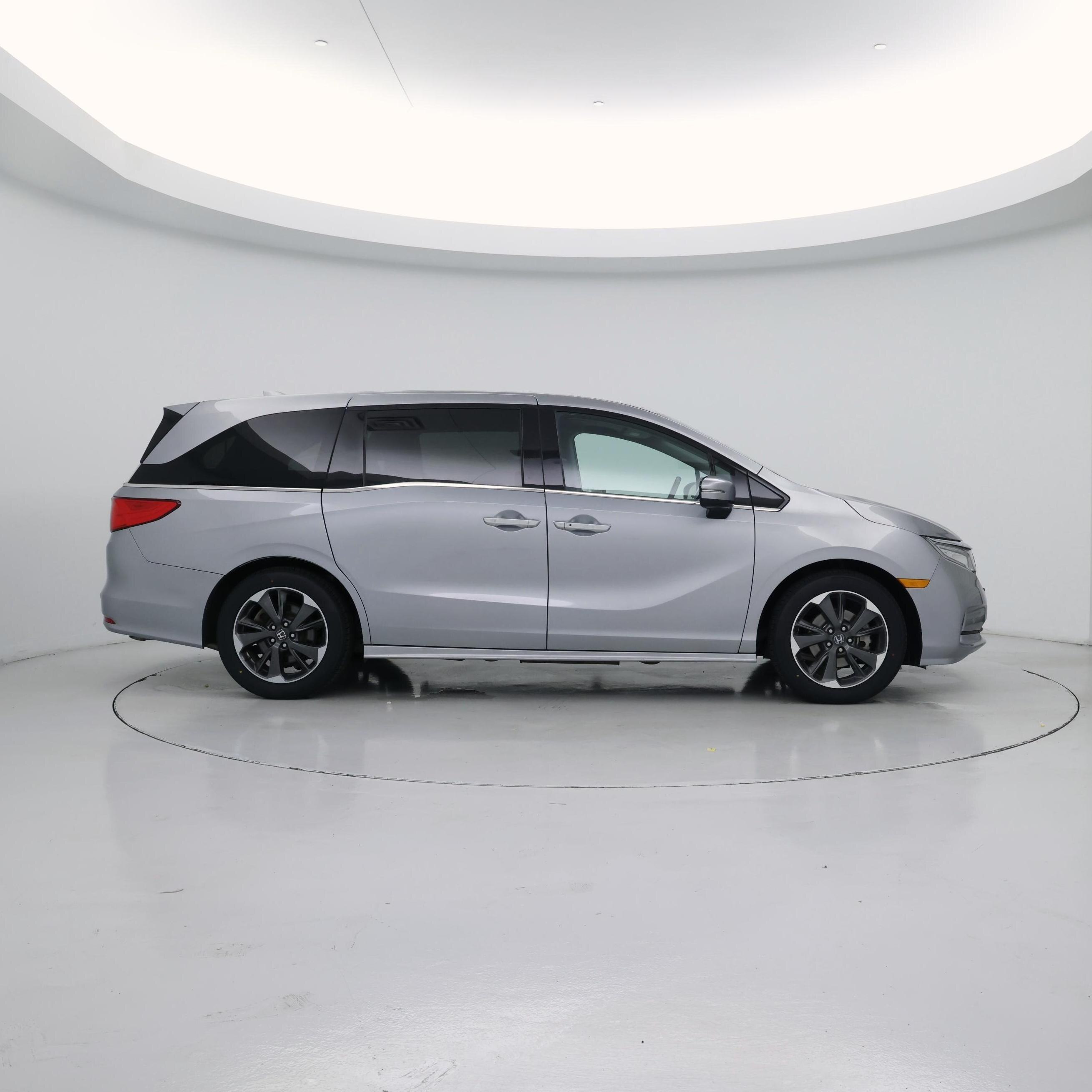 Thumbnail: 2023 Honda Odyssey - 7