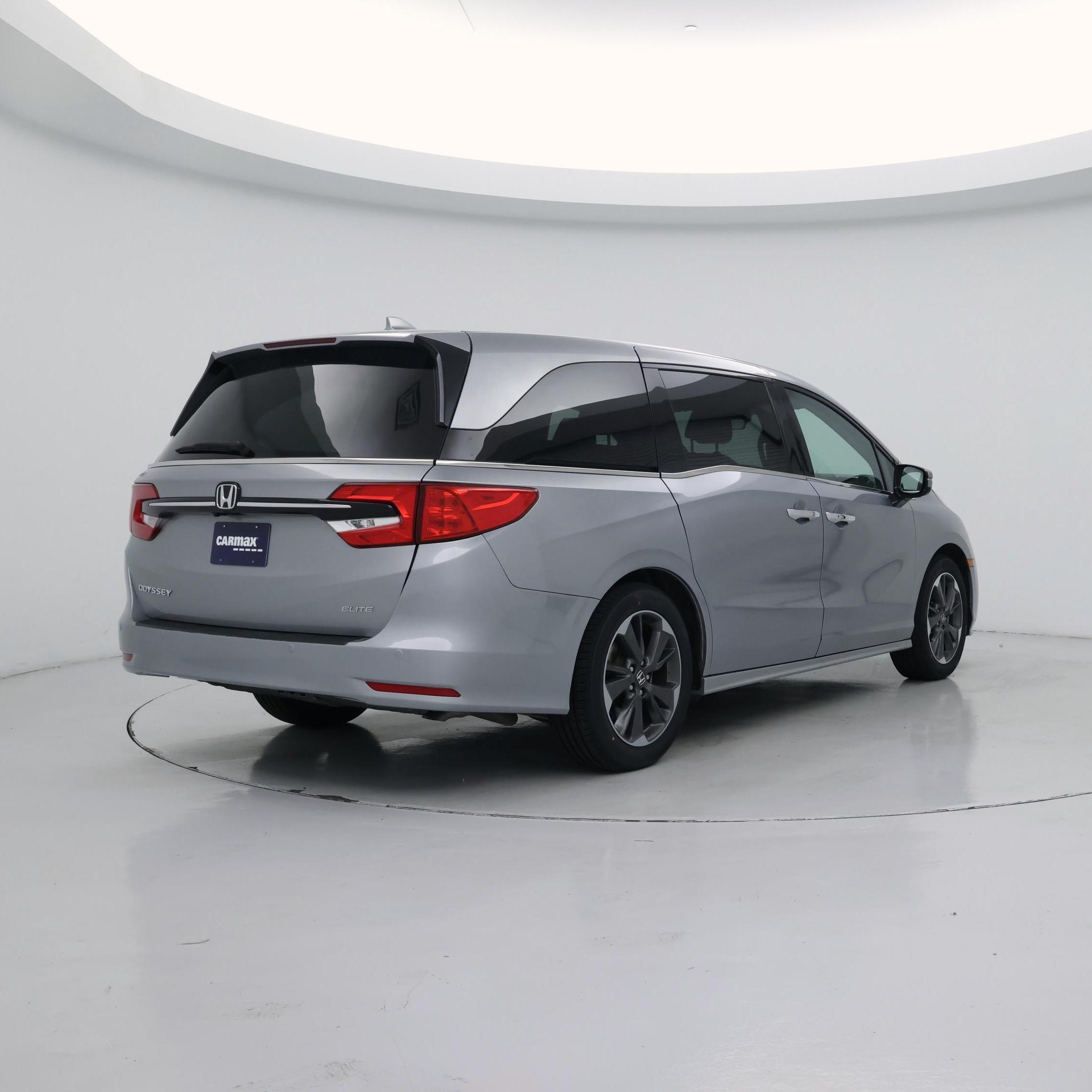 Thumbnail: 2023 Honda Odyssey - 8
