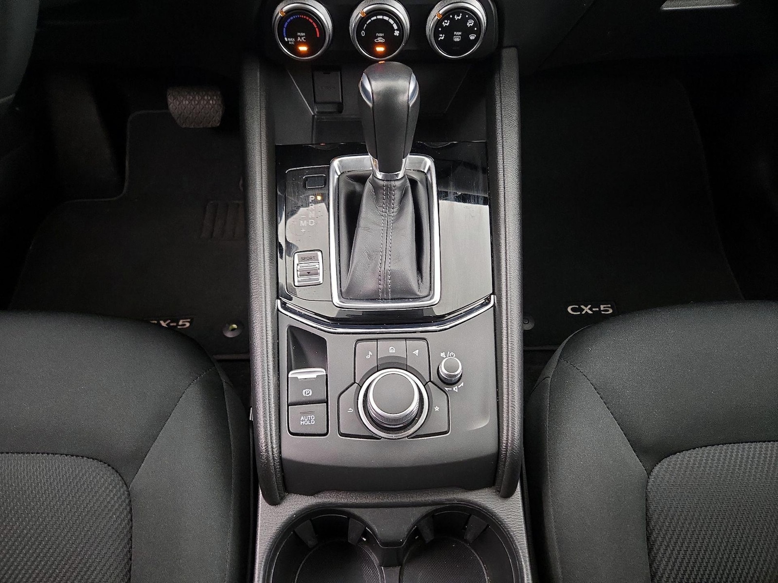 2023 Mazda CX-5 S - Photo 18