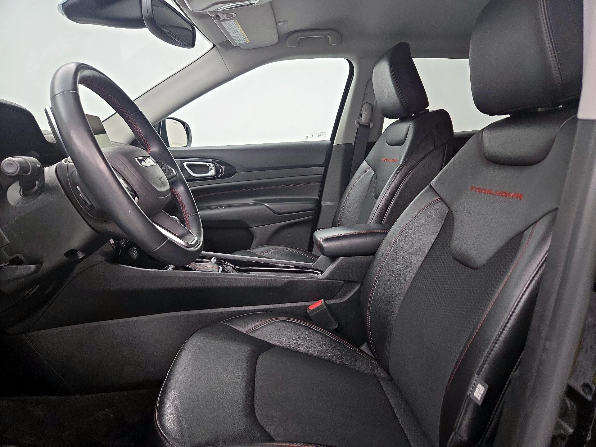 Thumbnail: 2022 Jeep Compass - 11