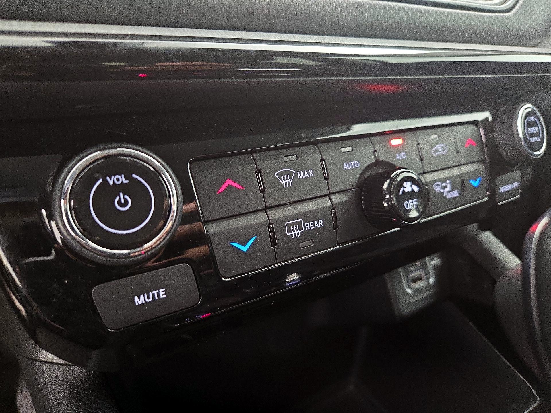 Thumbnail: 2022 Jeep Compass - 16