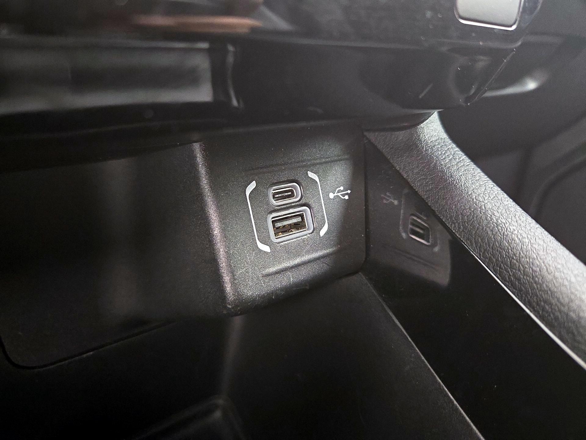 Thumbnail: 2022 Jeep Compass - 18