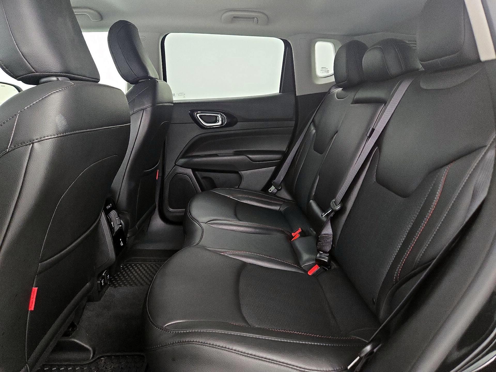 Thumbnail: 2022 Jeep Compass - 19