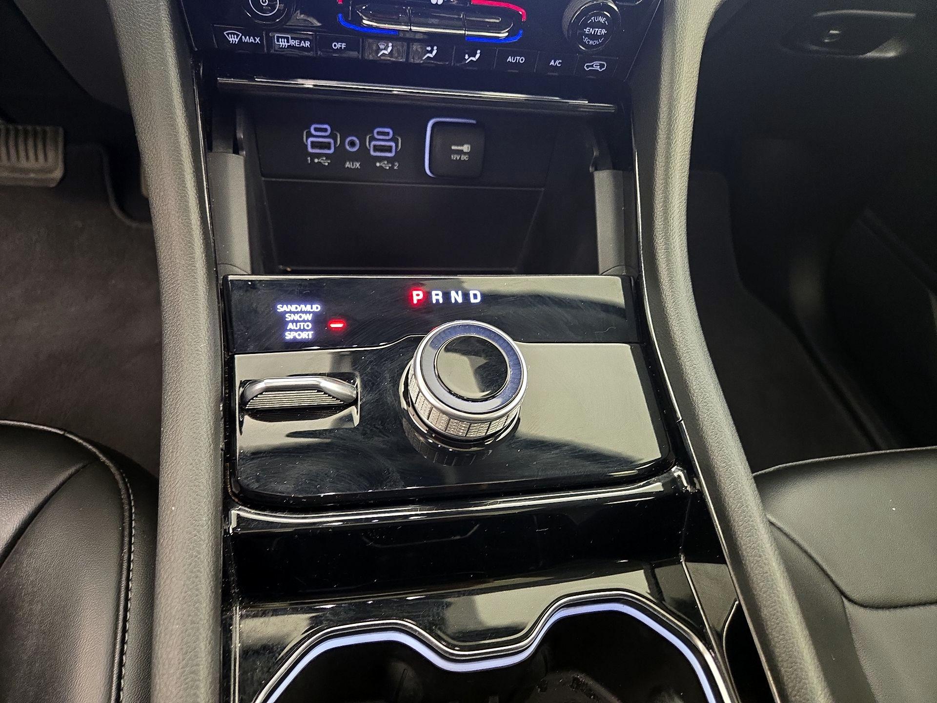 Thumbnail: 2023 Jeep Grand Cherokee - 18