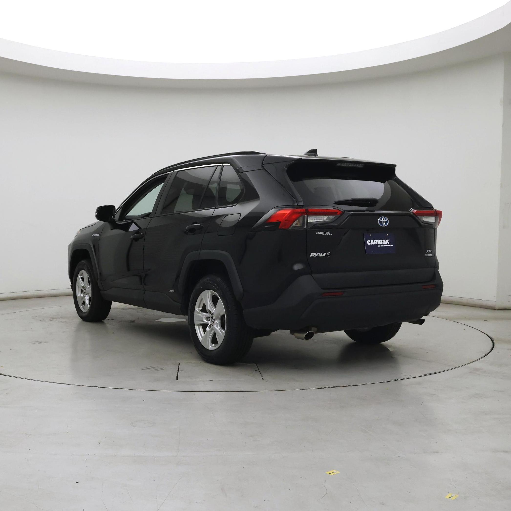 Thumbnail: 2021 Toyota RAV4 - 2