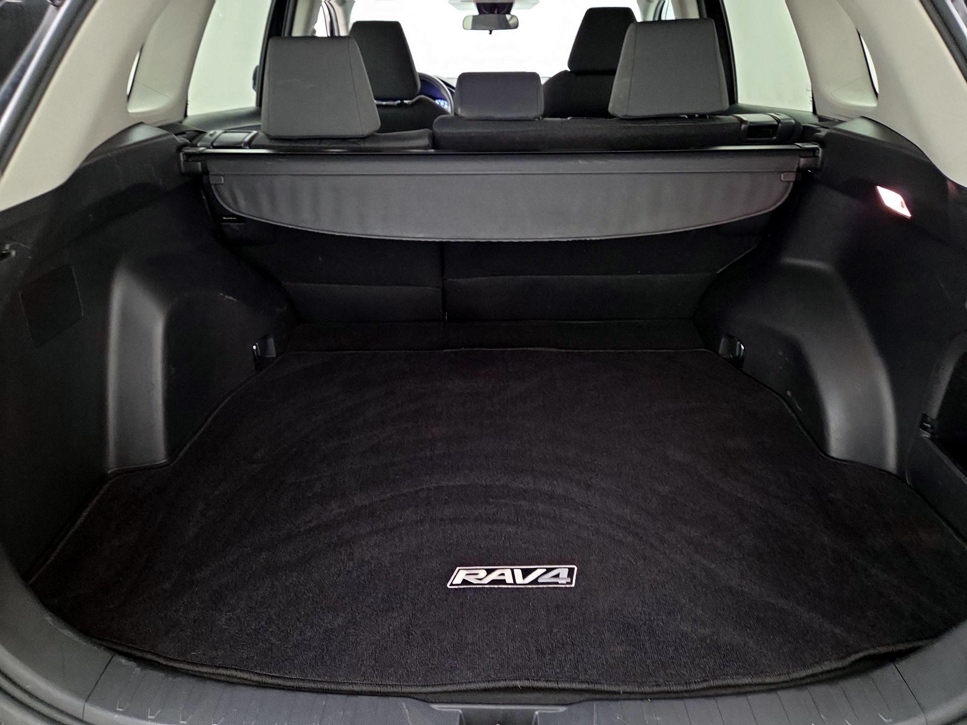 Thumbnail: 2021 Toyota RAV4 - 19