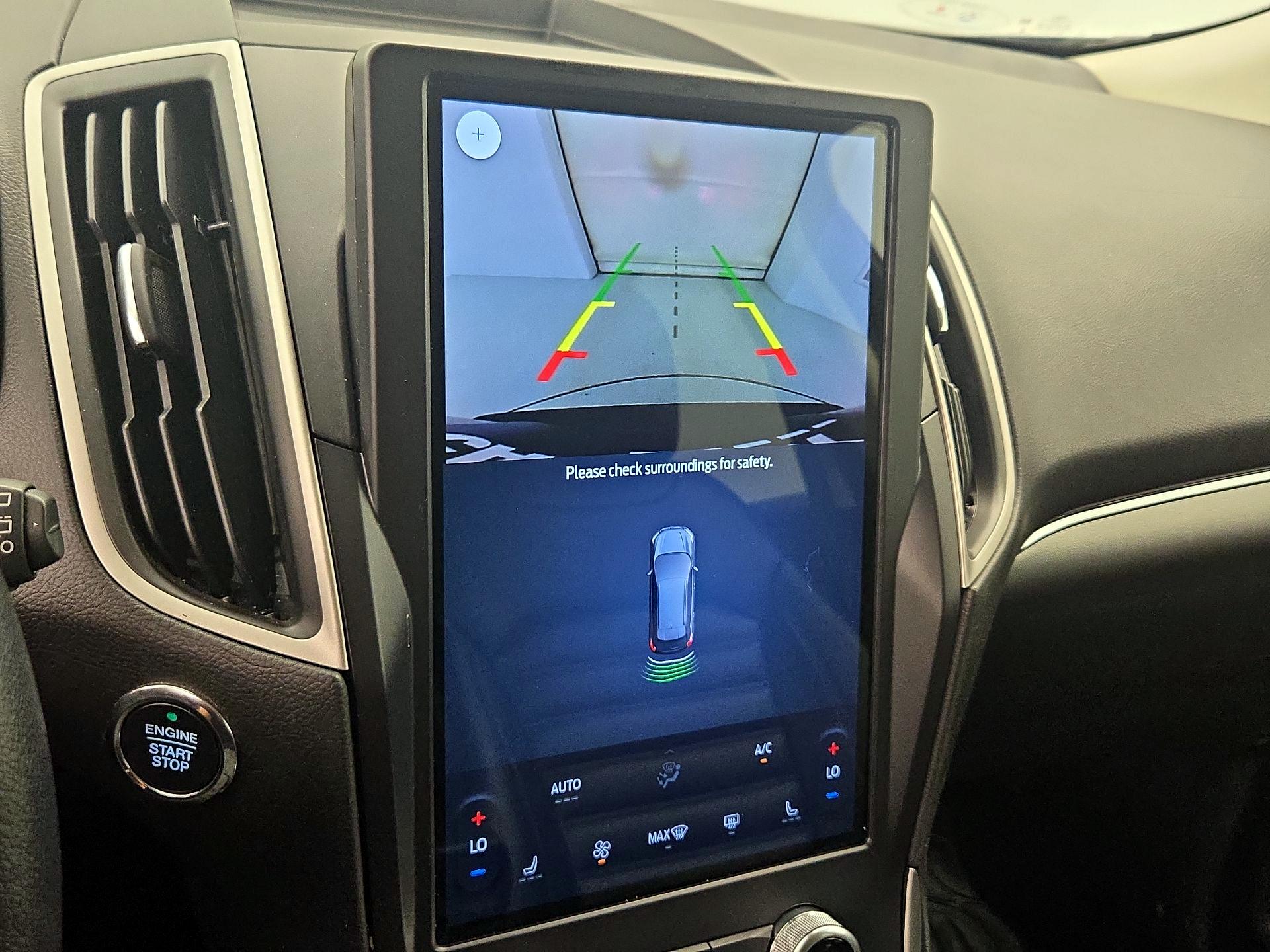 Thumbnail: 2022 Ford Edge - 14