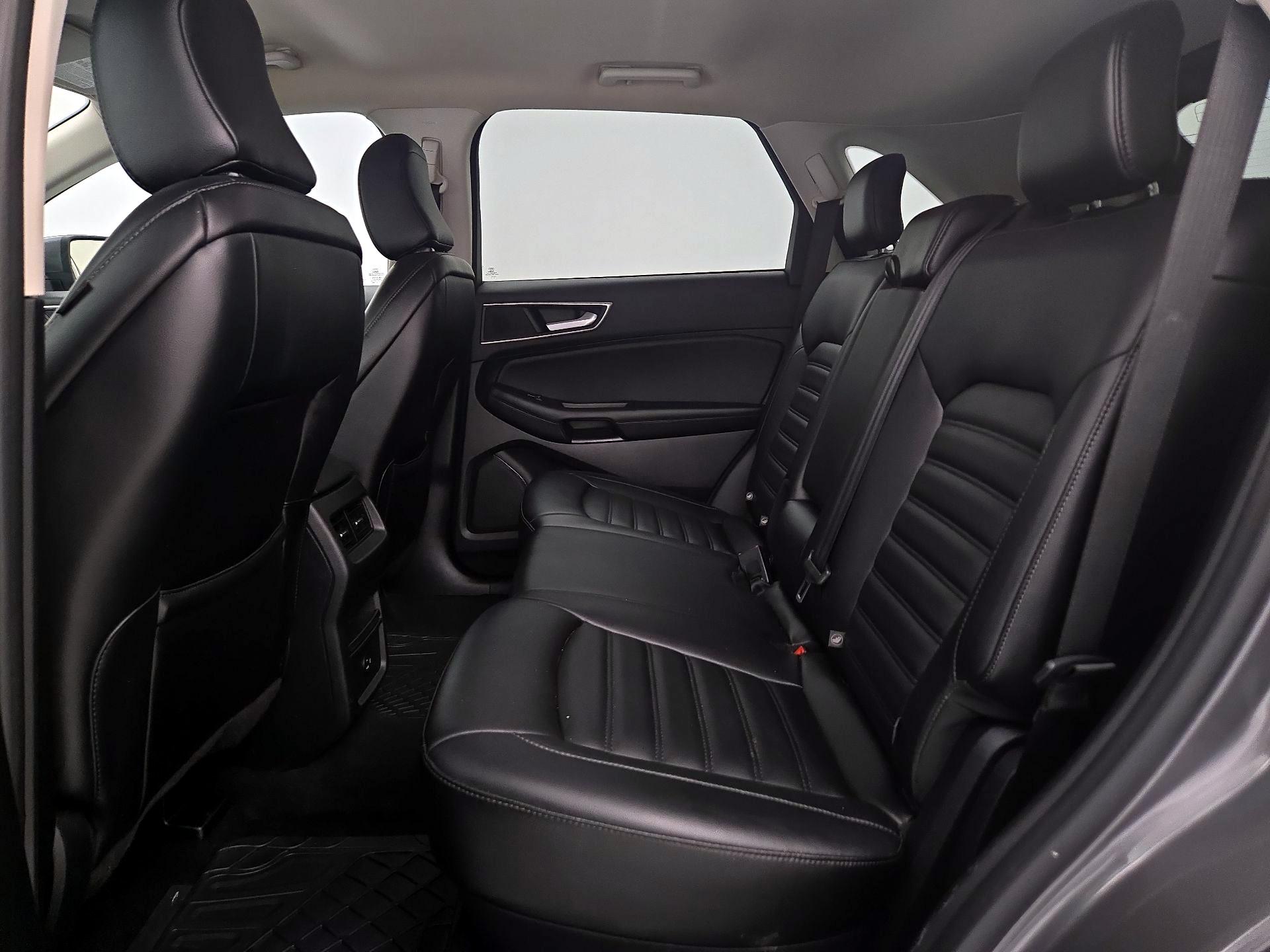Thumbnail: 2022 Ford Edge - 19