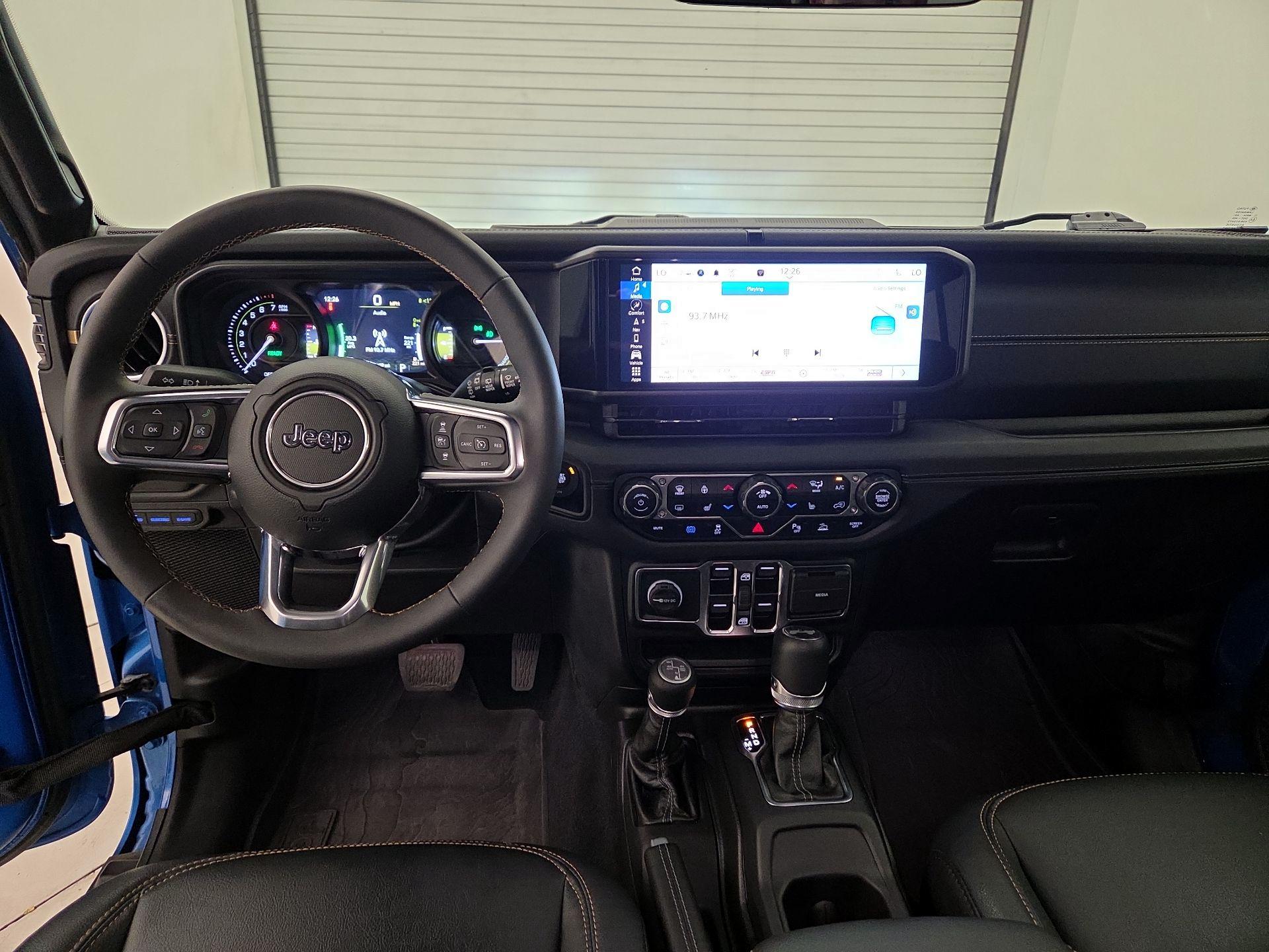 Thumbnail: 2024 Jeep Wrangler - 9
