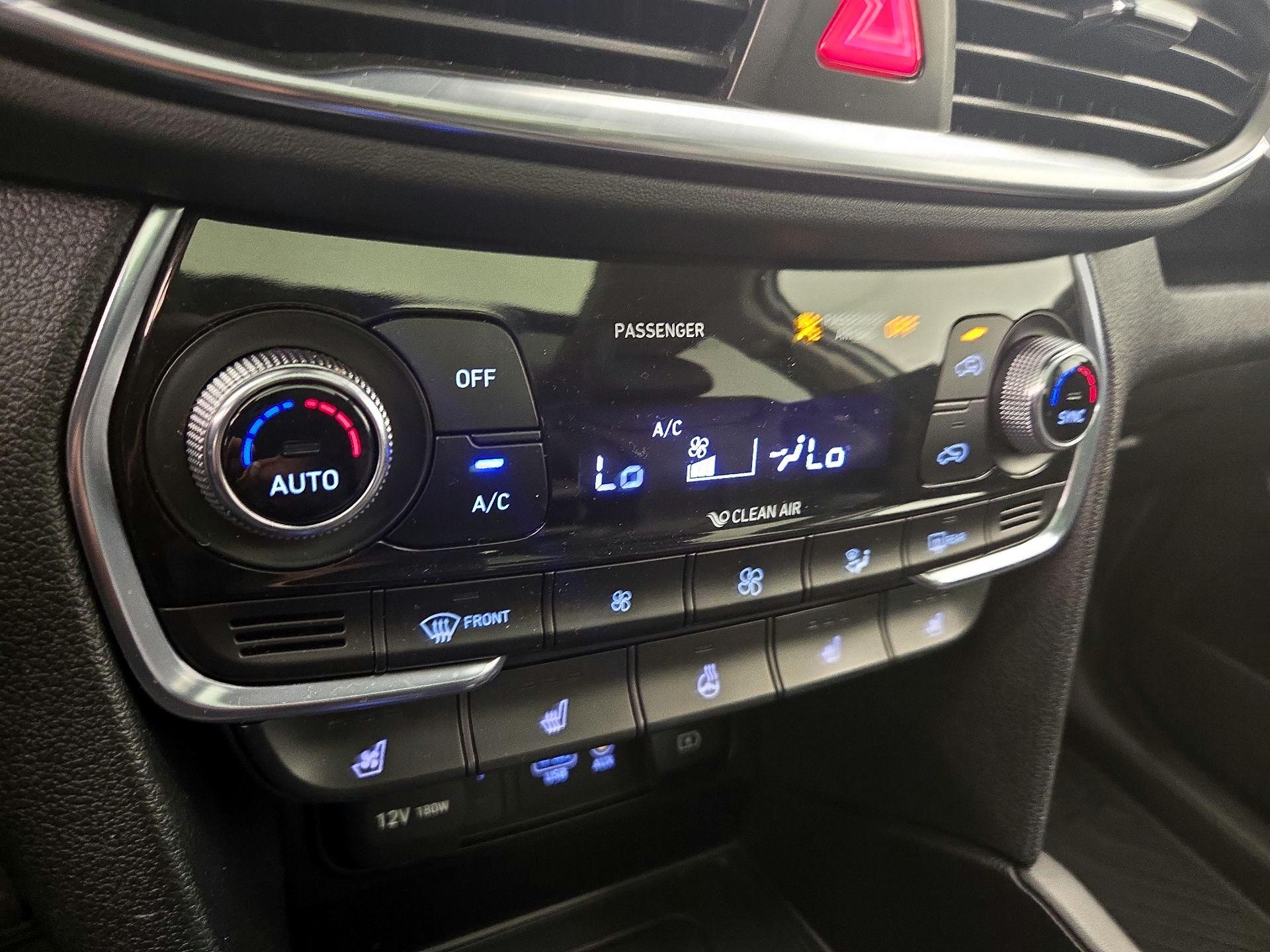 Thumbnail: 2020 Hyundai Santa Fe - 17