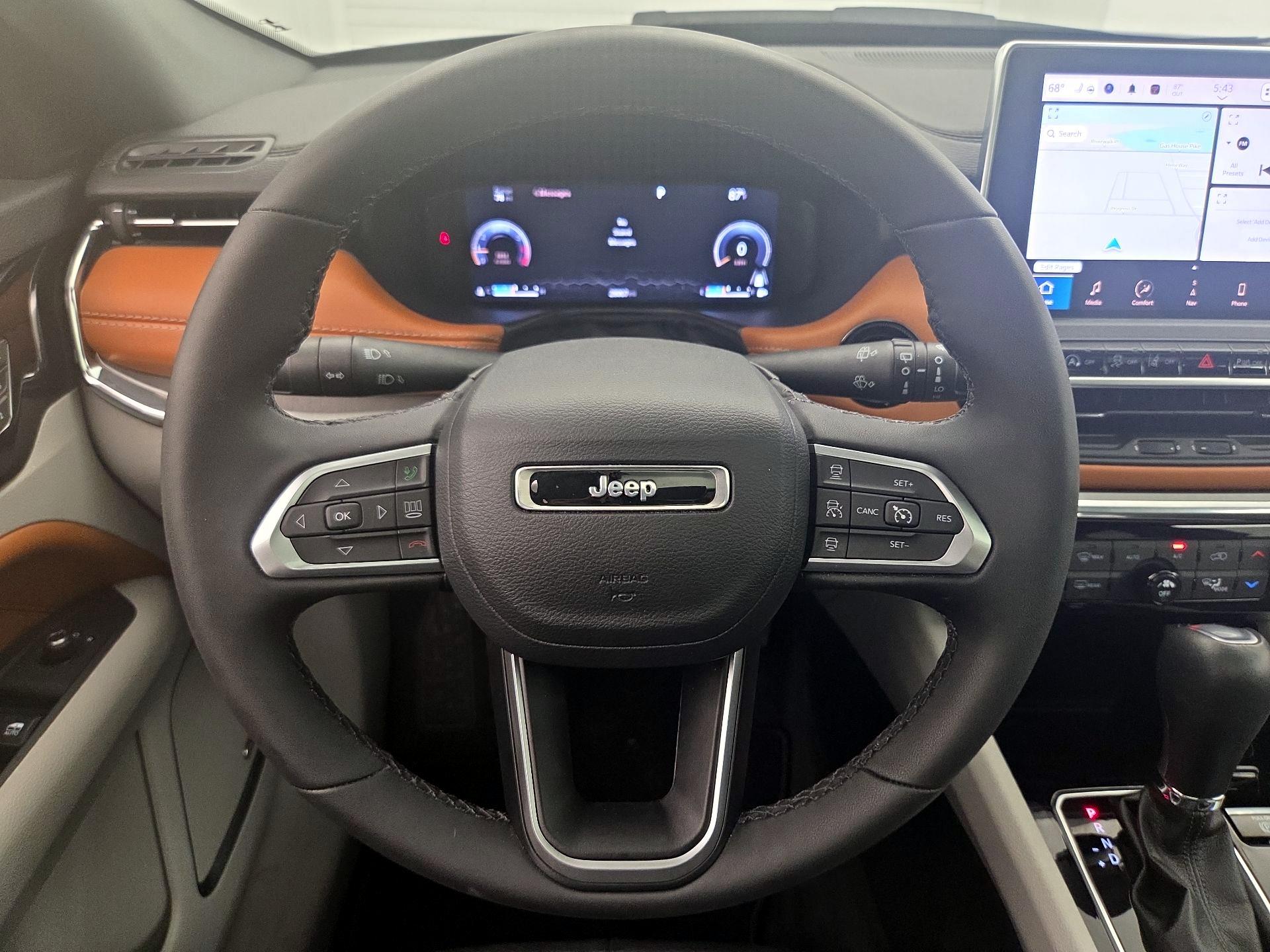 Thumbnail: 2023 Jeep Compass - 10