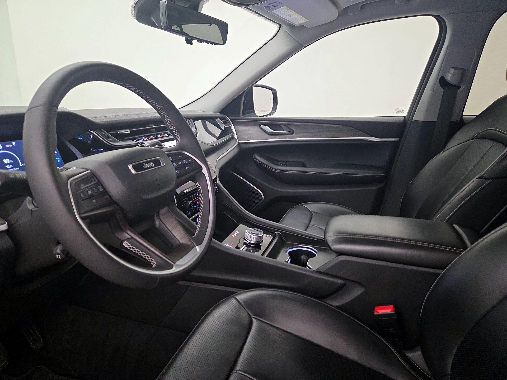 Thumbnail: 2023 Jeep Grand Cherokee - 11