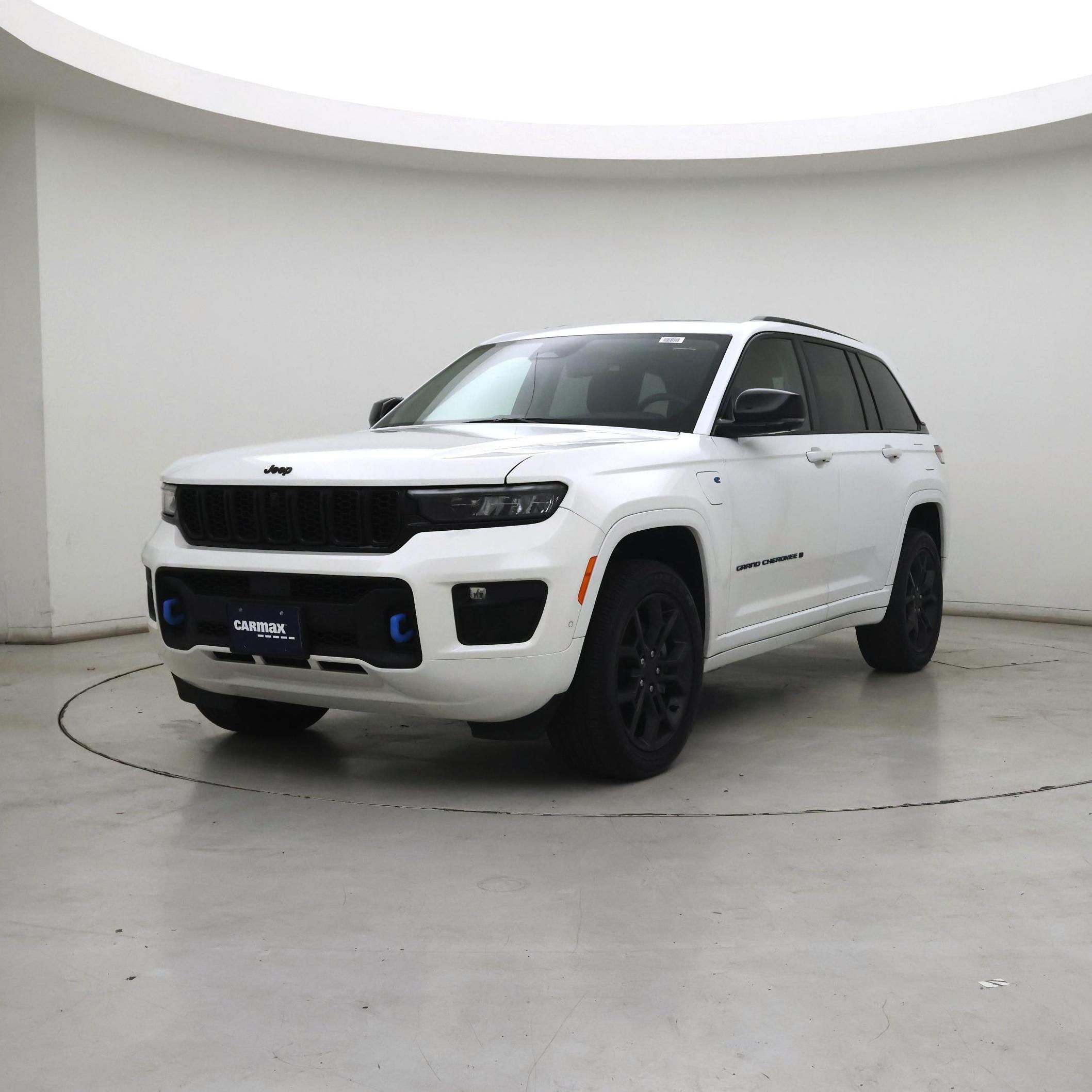 Thumbnail: 2023 Jeep Grand Cherokee - 4