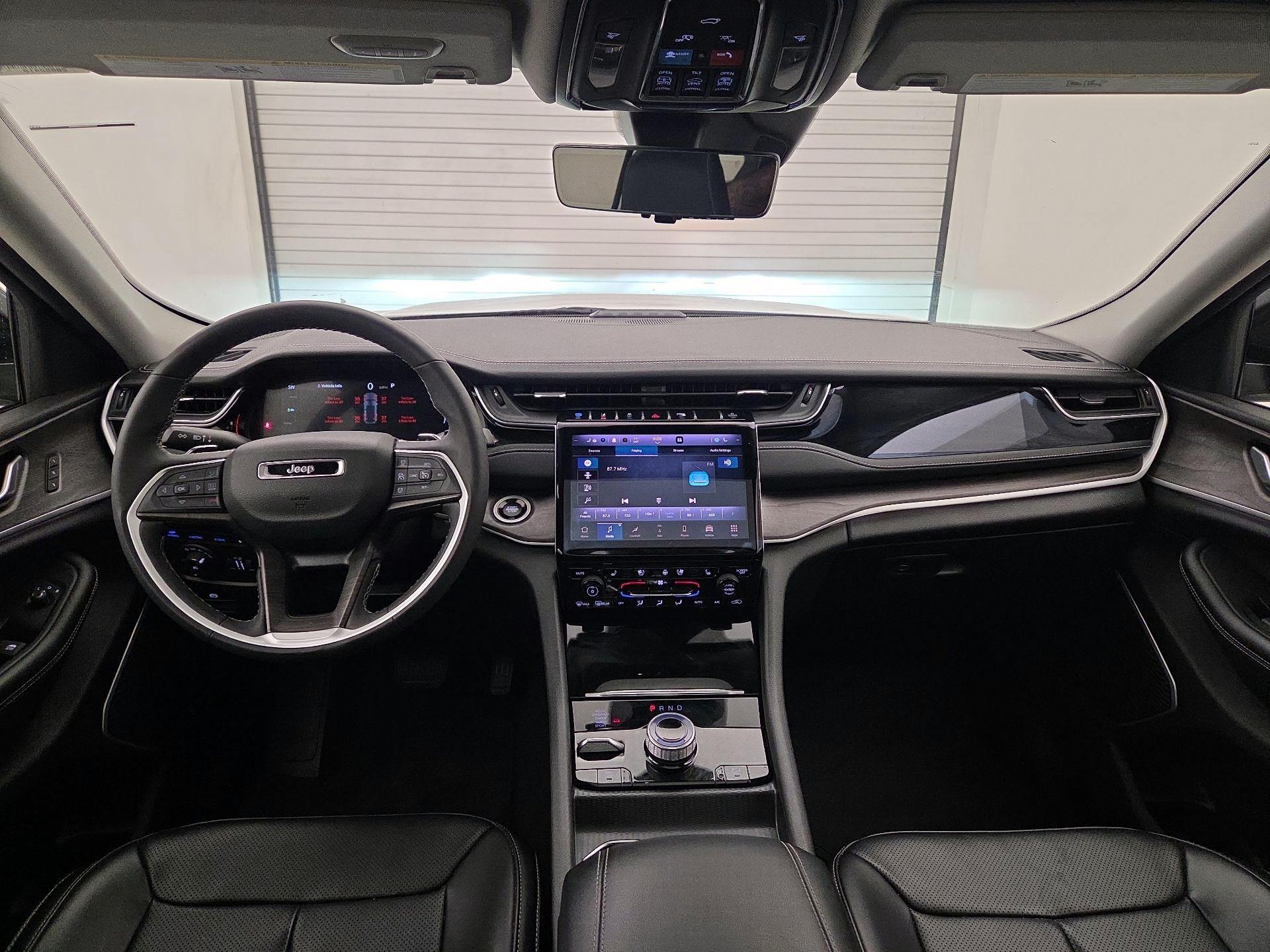 Thumbnail: 2023 Jeep Grand Cherokee - 9