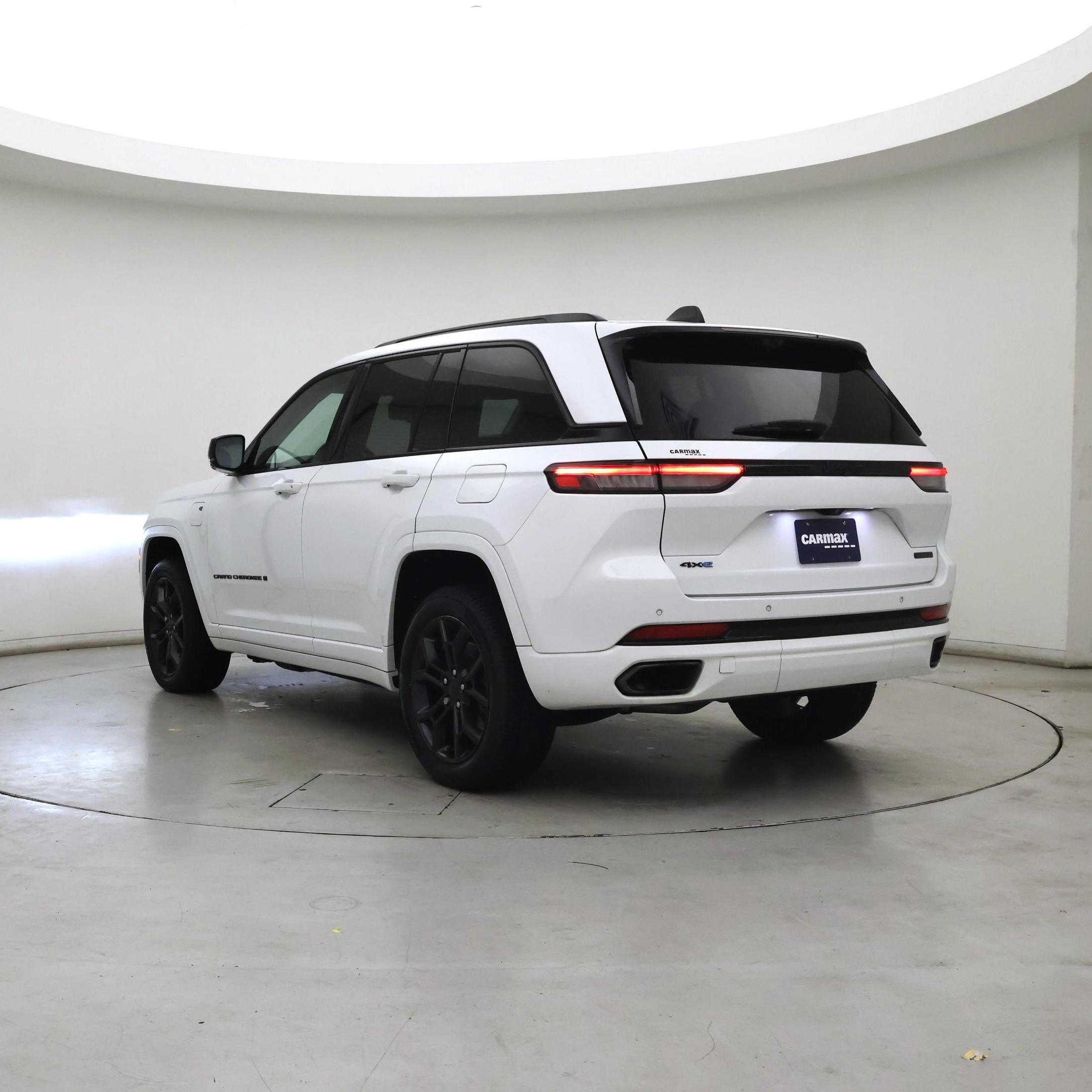 Thumbnail: 2023 Jeep Grand Cherokee - 2