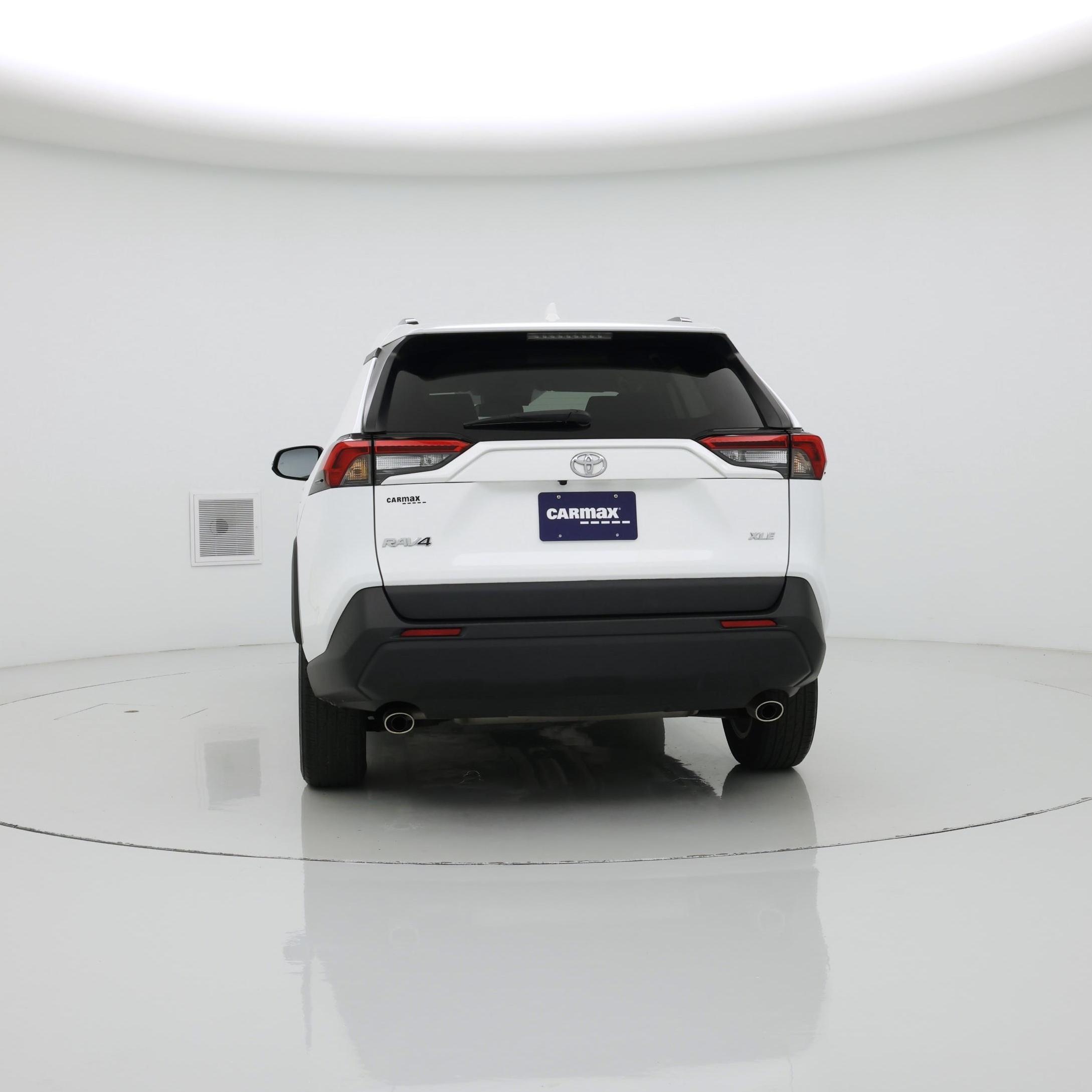 Thumbnail: 2022 Toyota RAV4 - 6