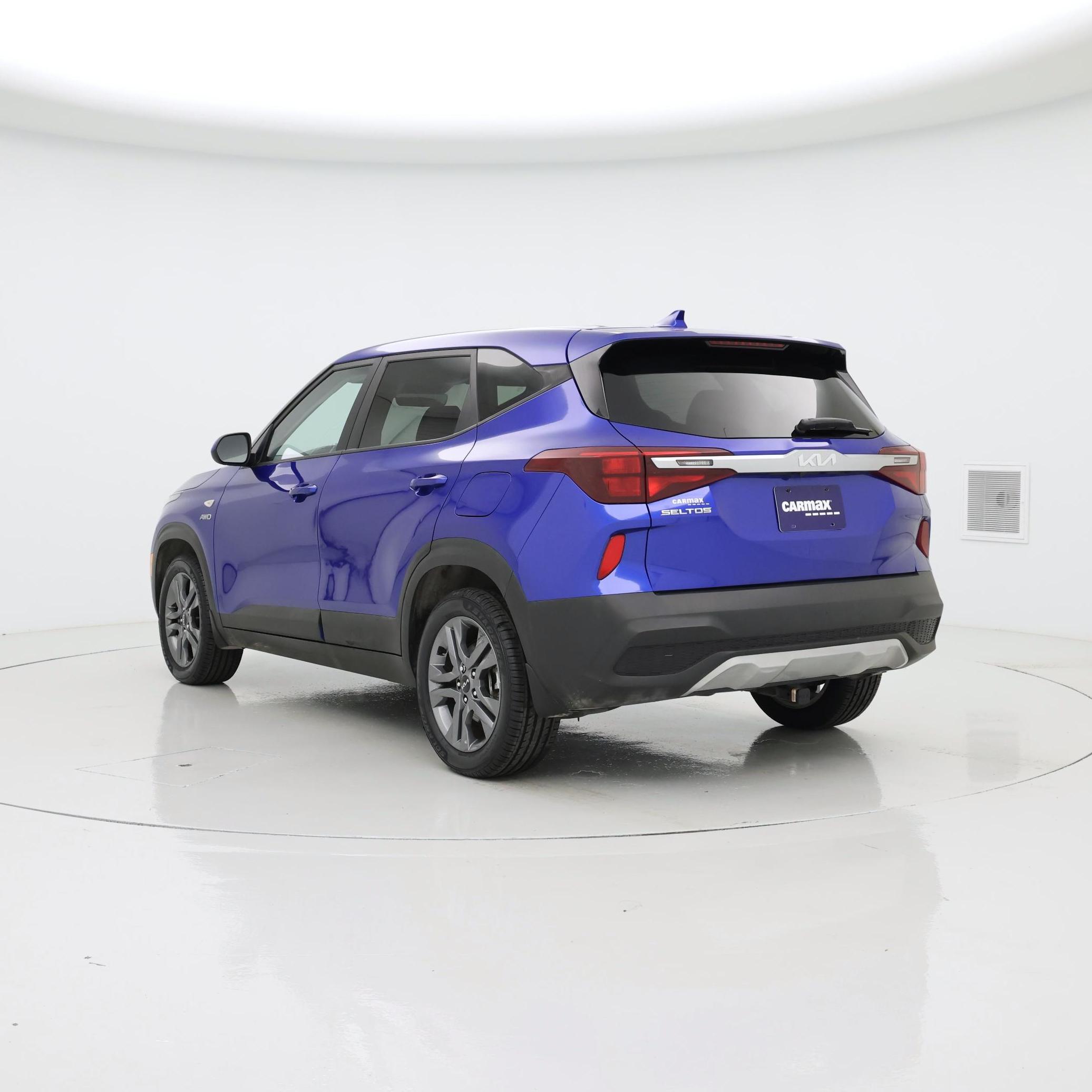 Thumbnail: 2023 Kia Seltos - 2