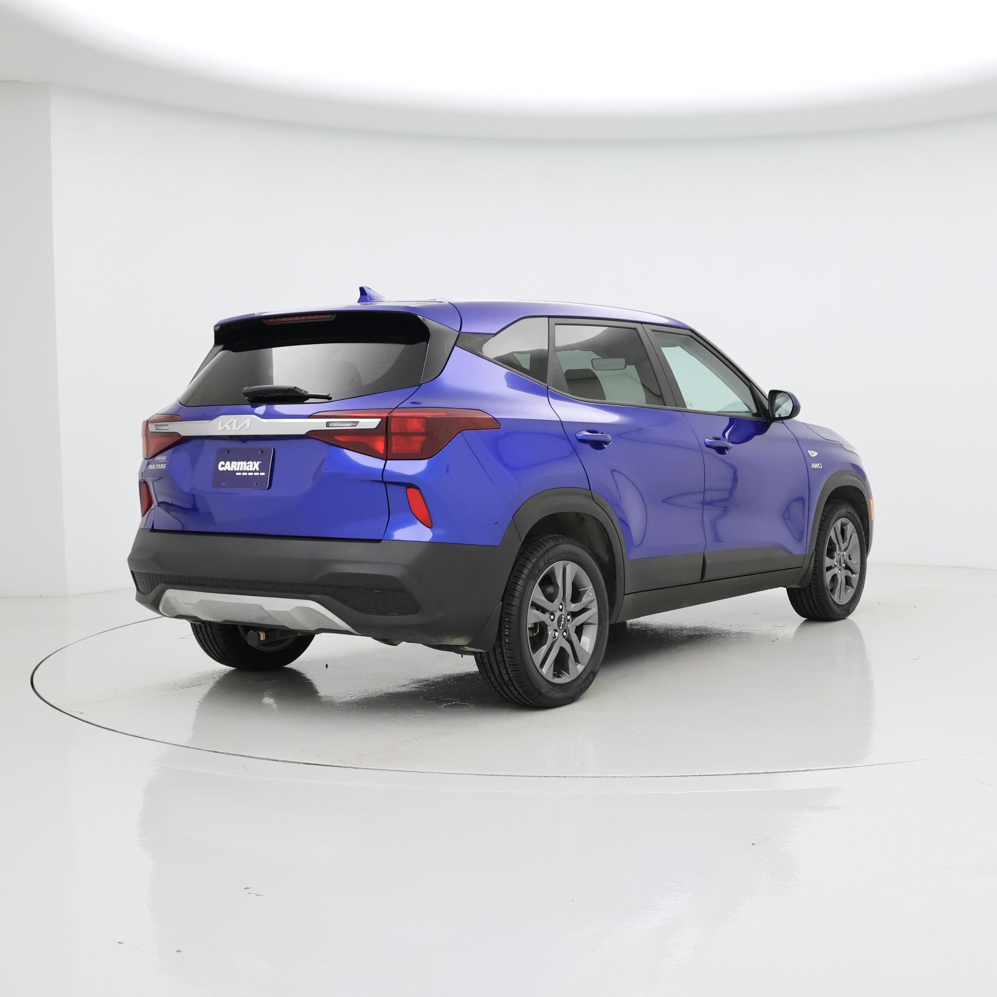 Thumbnail: 2023 Kia Seltos - 8
