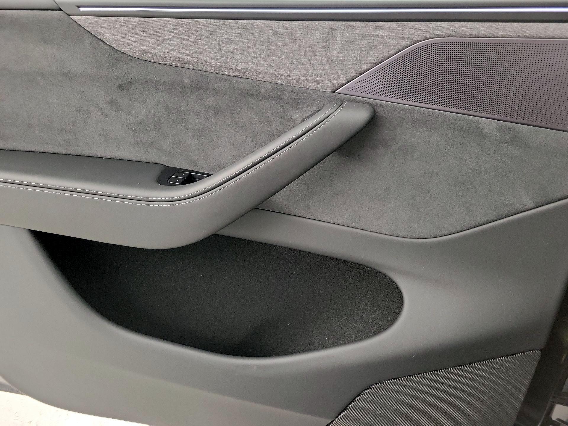 Thumbnail: 2026 Tesla Model Y - 12