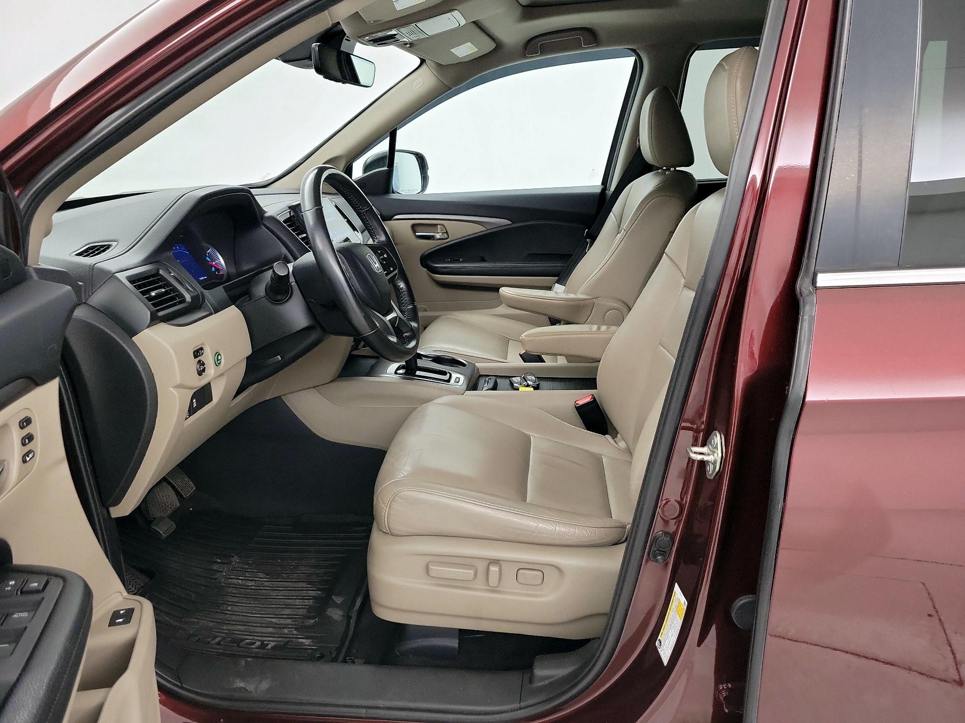 Thumbnail: 2020 Honda Pilot - 11