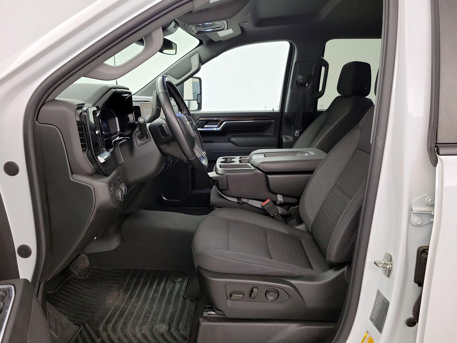 Thumbnail: 2024 Chevrolet Silverado 3500 - 11
