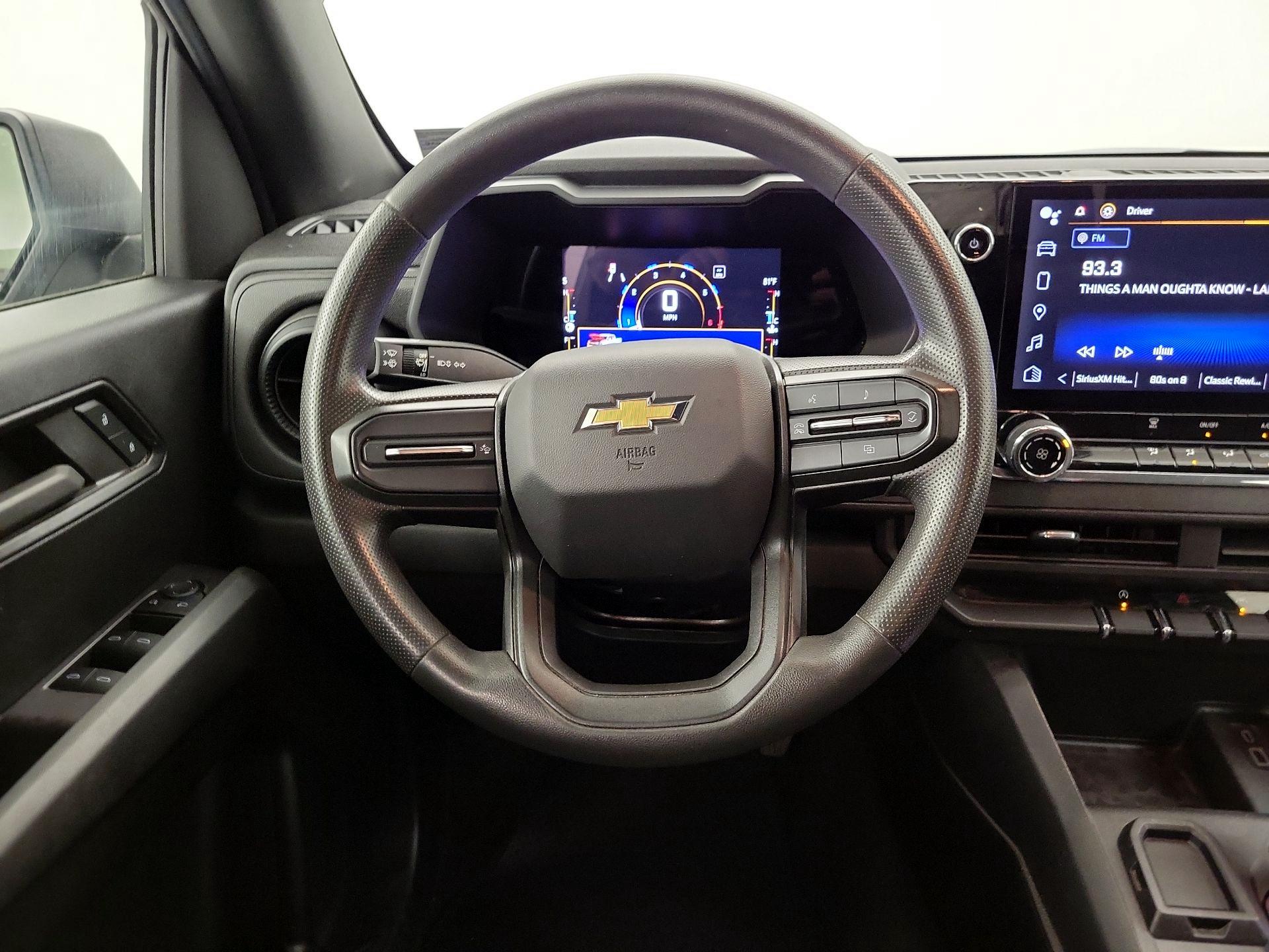 Thumbnail: 2023 Chevrolet Colorado - 10