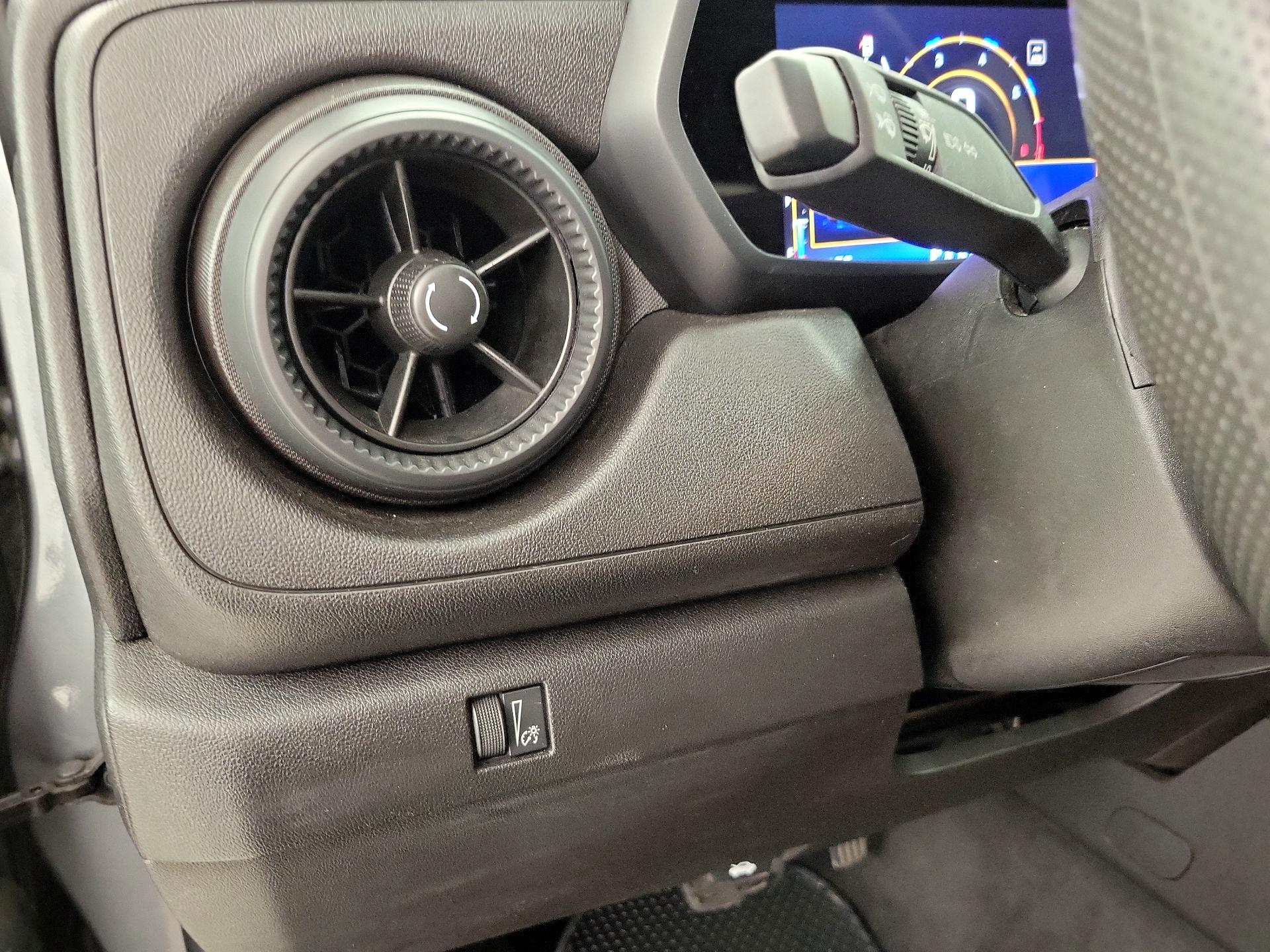 Thumbnail: 2023 Chevrolet Colorado - 13