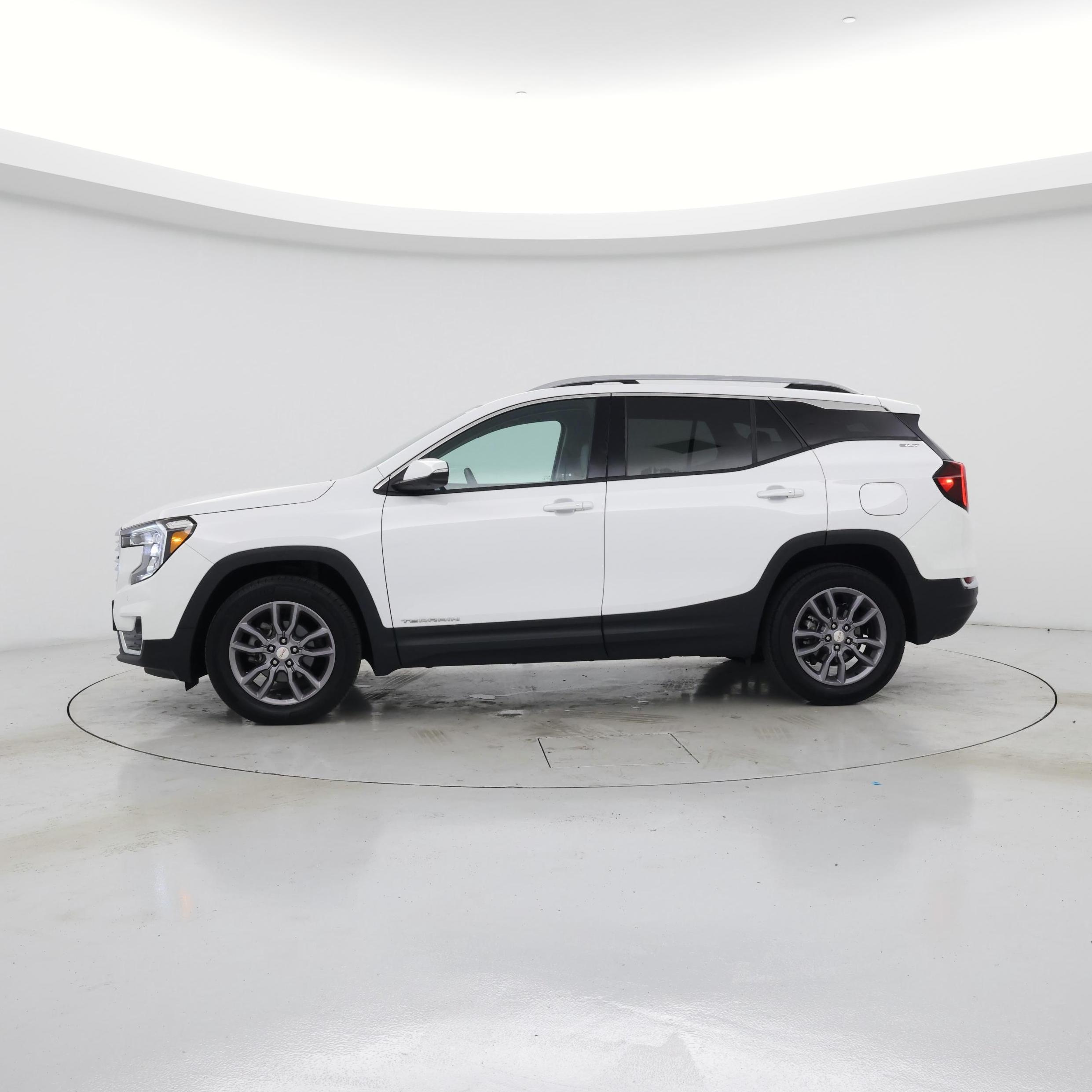 Thumbnail: 2023 GMC Terrain - 3