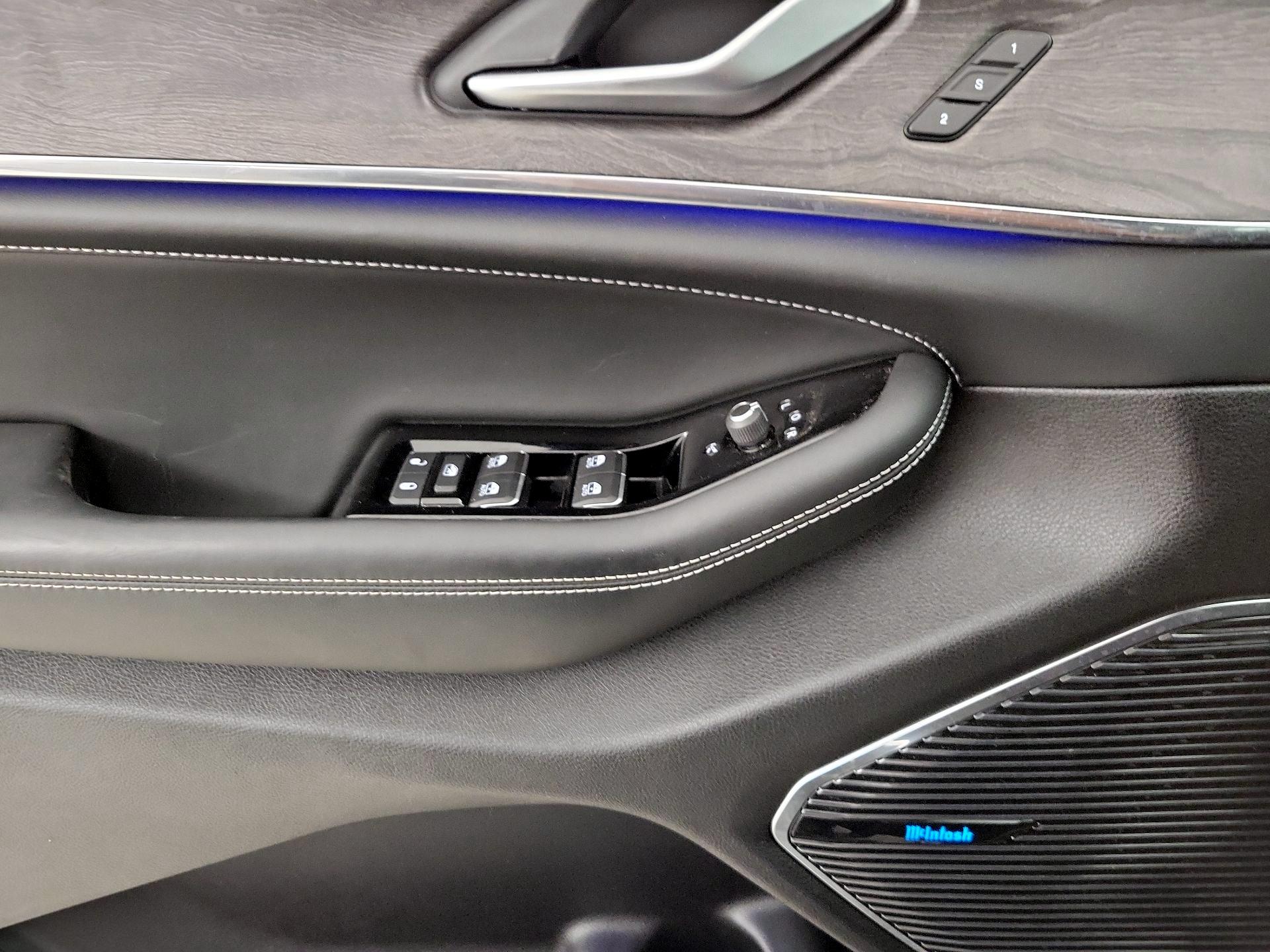 Thumbnail: 2023 Jeep Grand Cherokee - 12