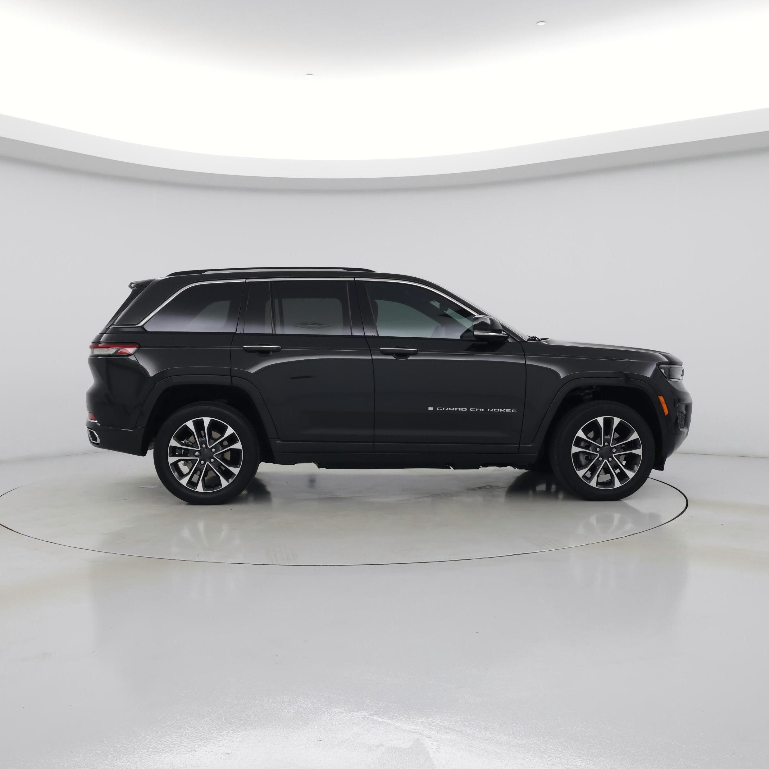 Thumbnail: 2023 Jeep Grand Cherokee - 7