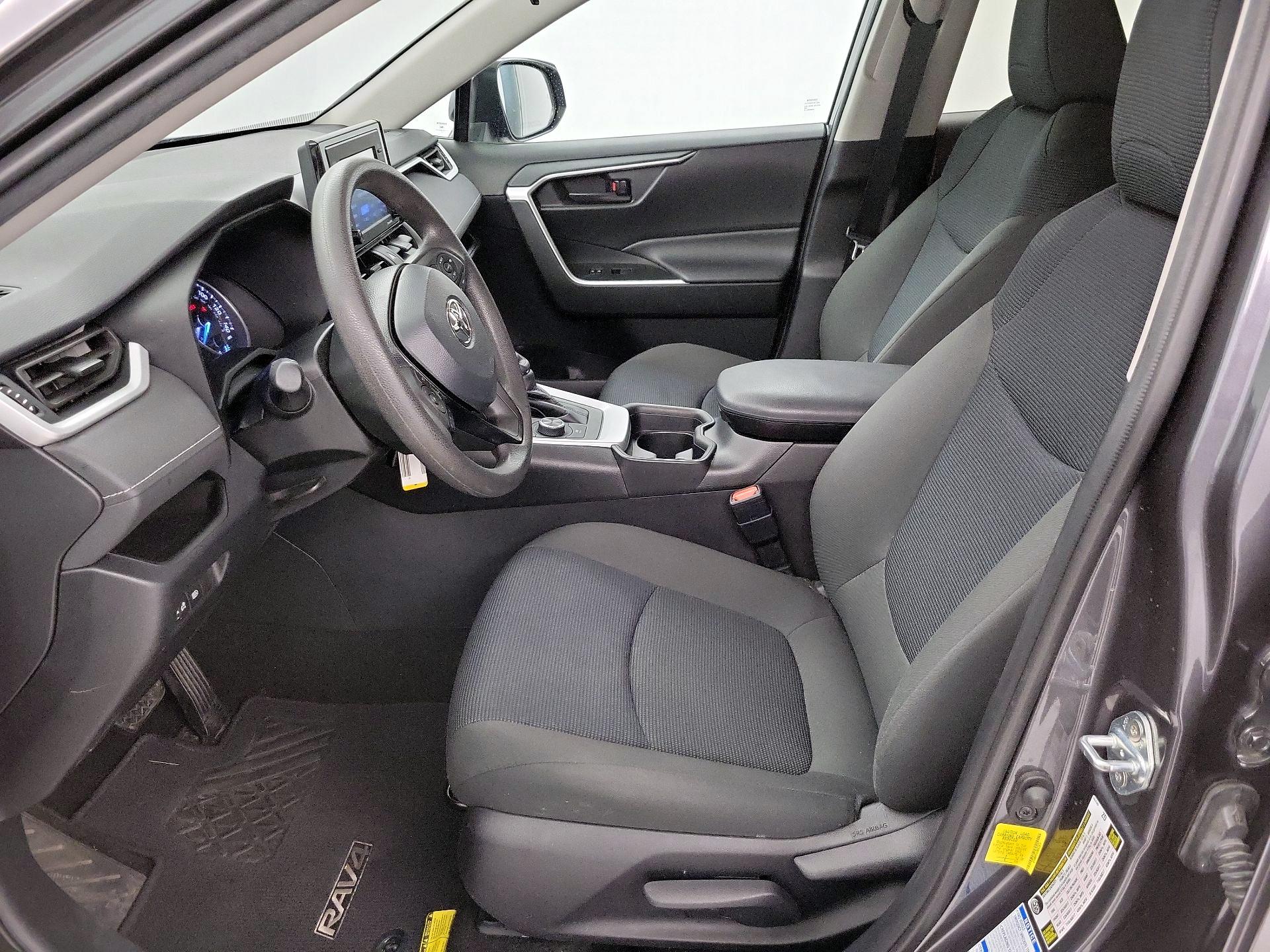 Thumbnail: 2021 Toyota RAV4 - 11