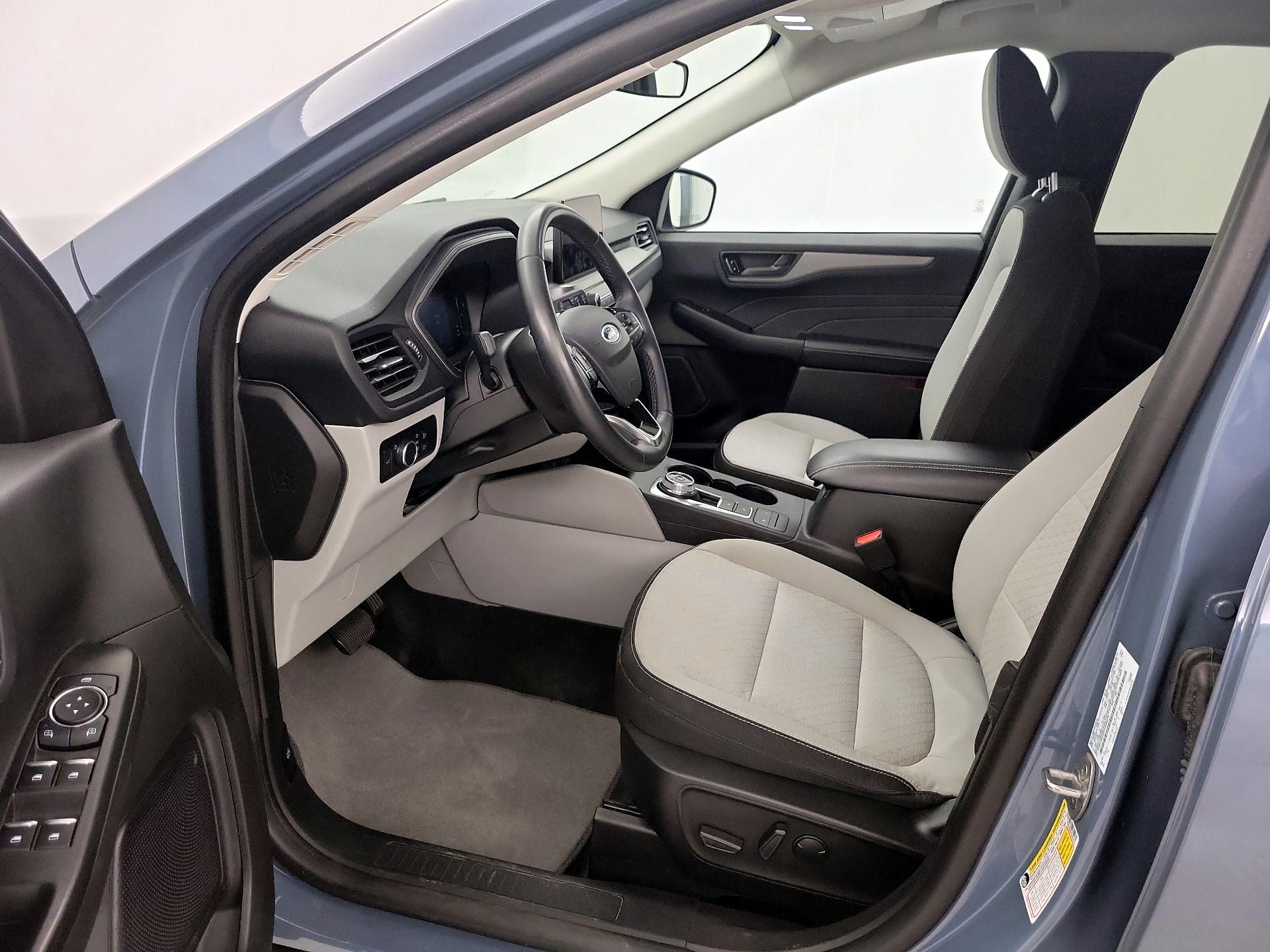 Thumbnail: 2023 Ford Escape - 11