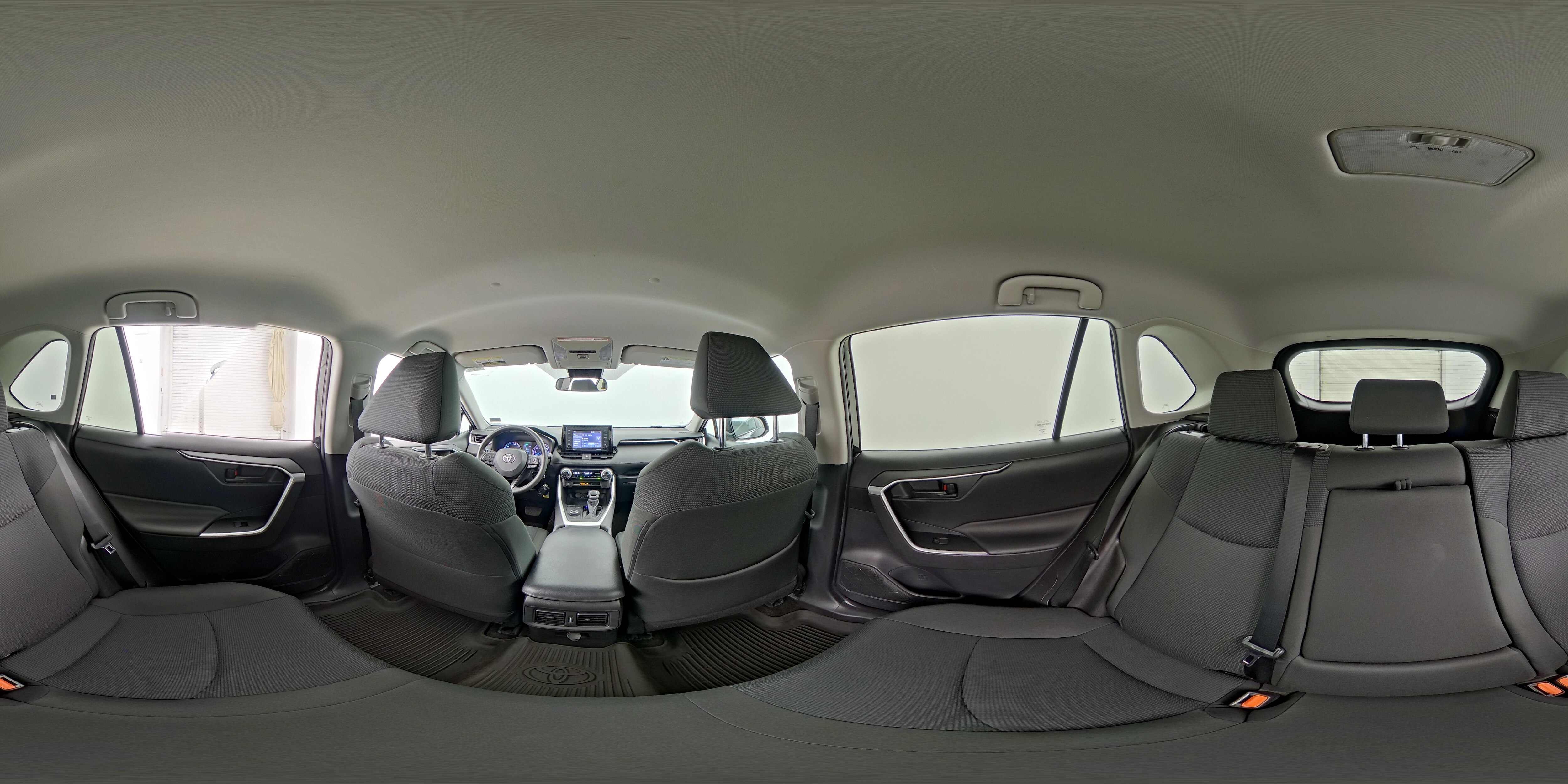 2021 Toyota RAV4 LE - Photo 25