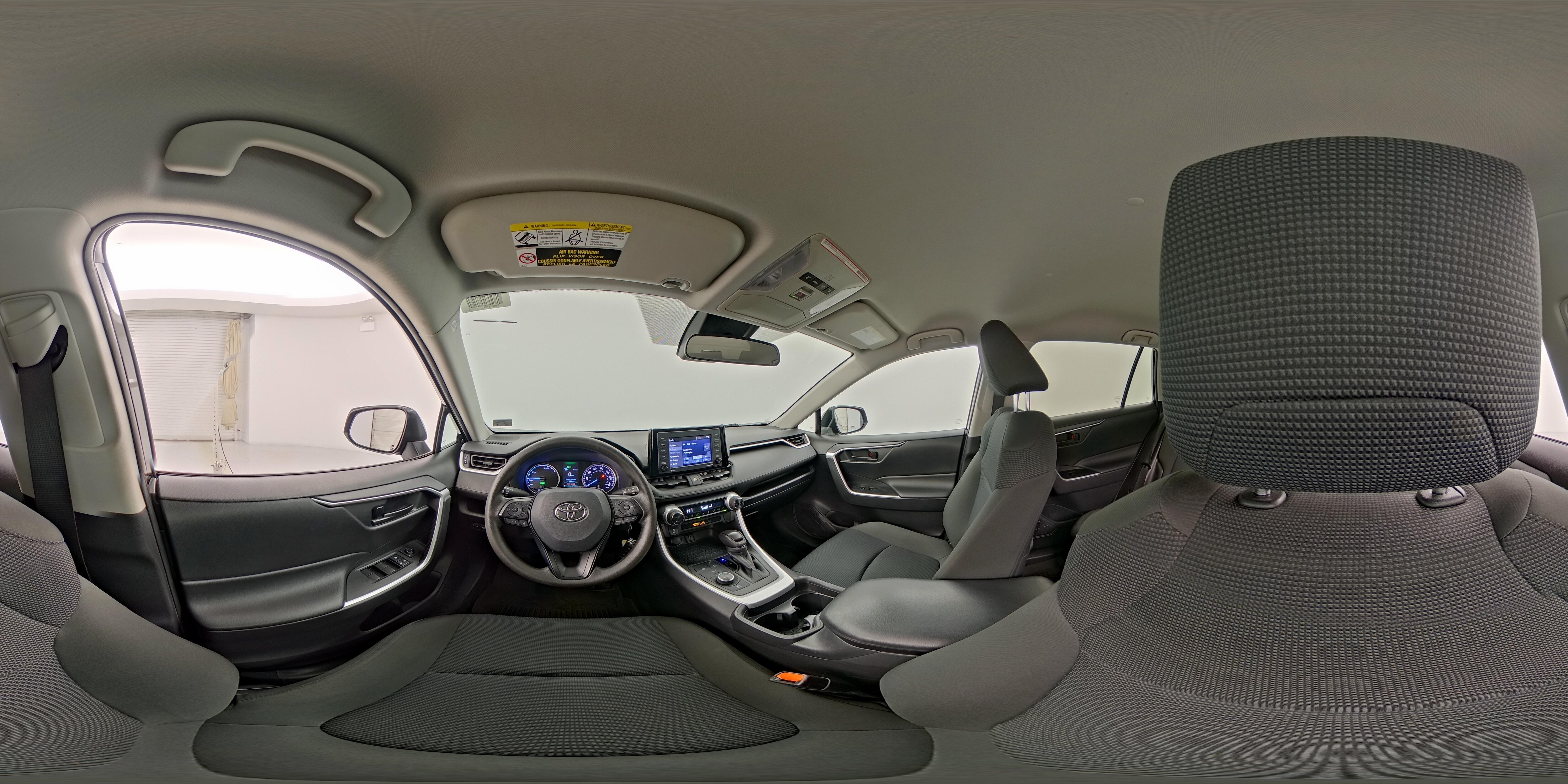 2021 Toyota RAV4 LE - Photo 26