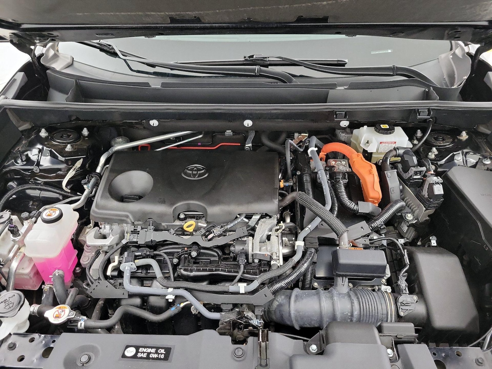 2021 Toyota RAV4 LE - Photo 22