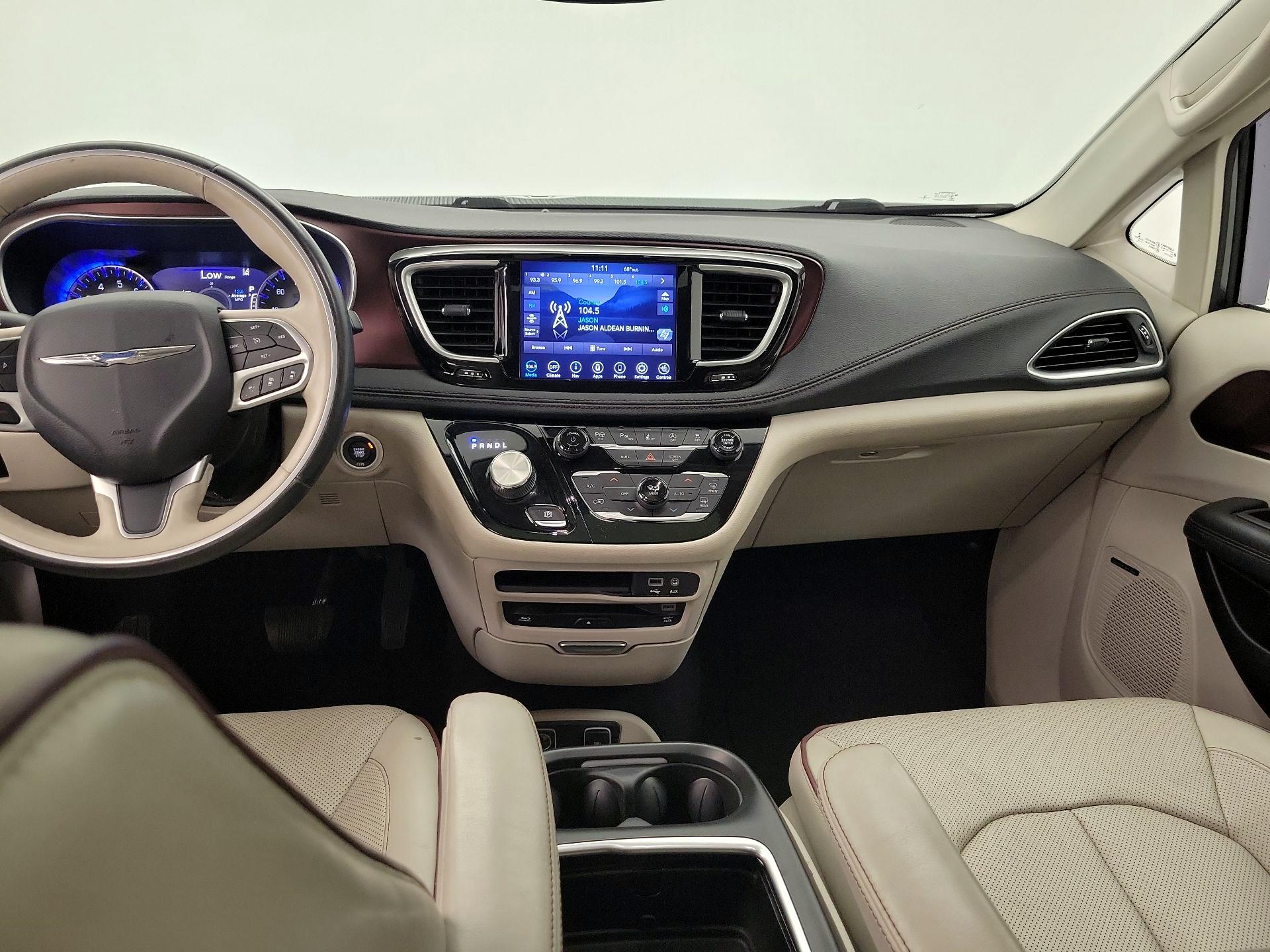 Thumbnail: 2020 Chrysler Pacifica - 9