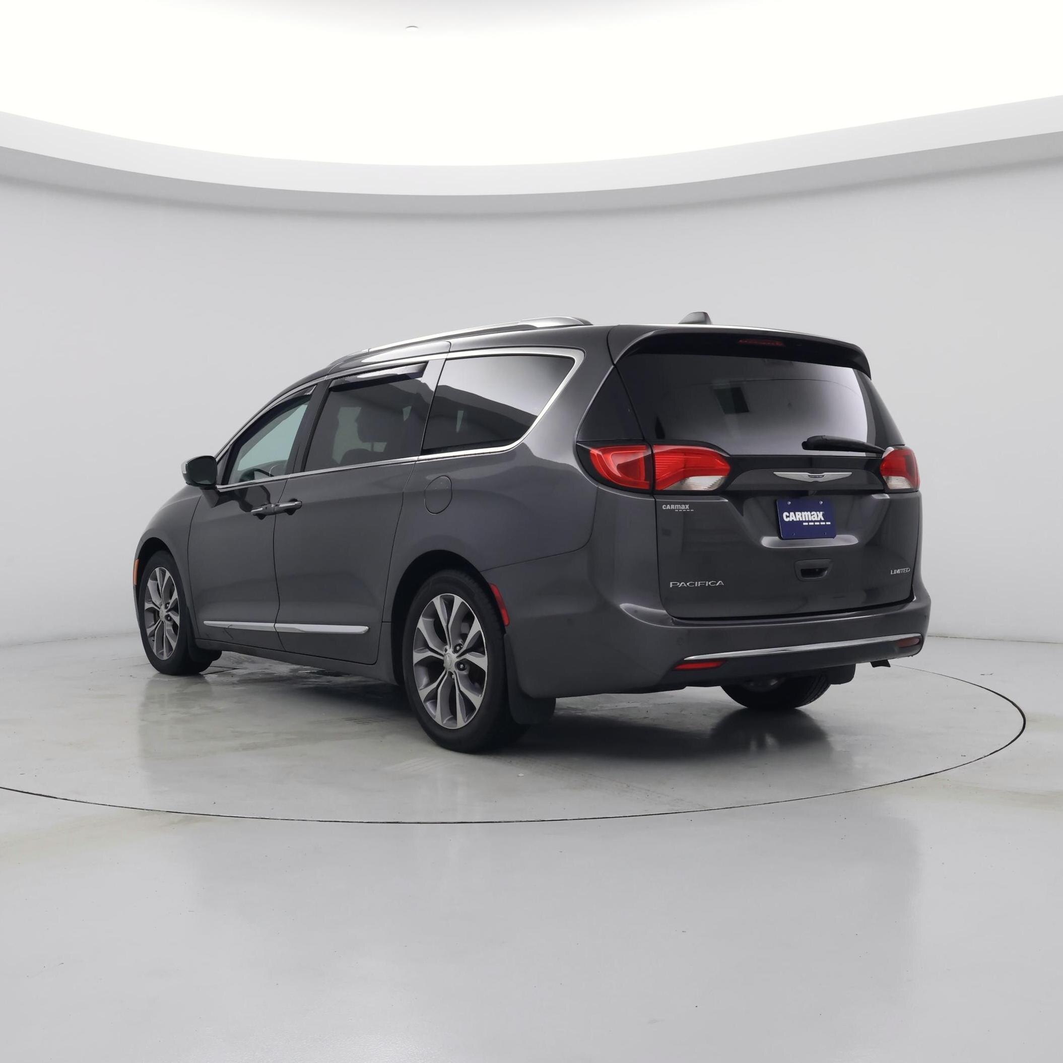 Thumbnail: 2020 Chrysler Pacifica - 2