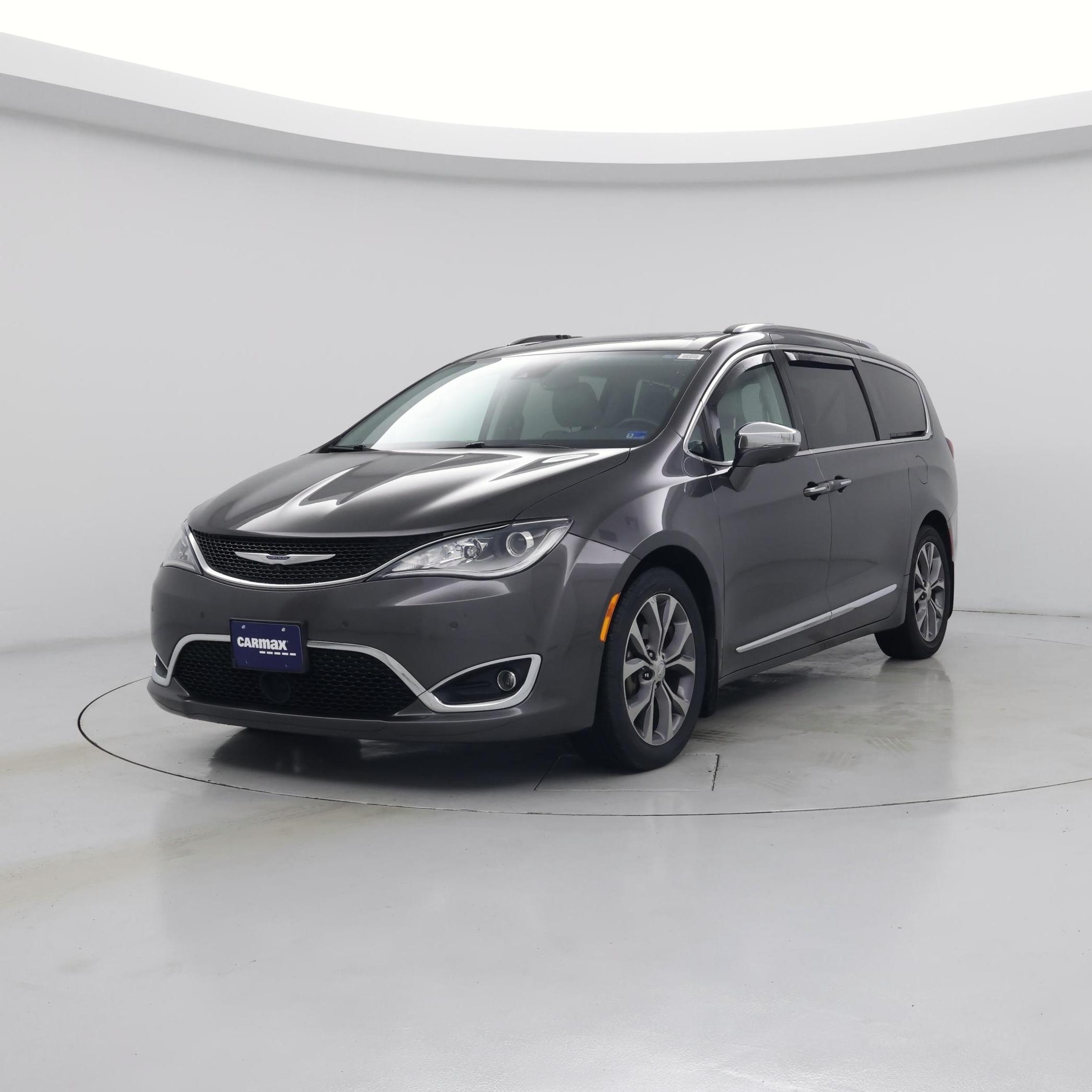 Thumbnail: 2020 Chrysler Pacifica - 4