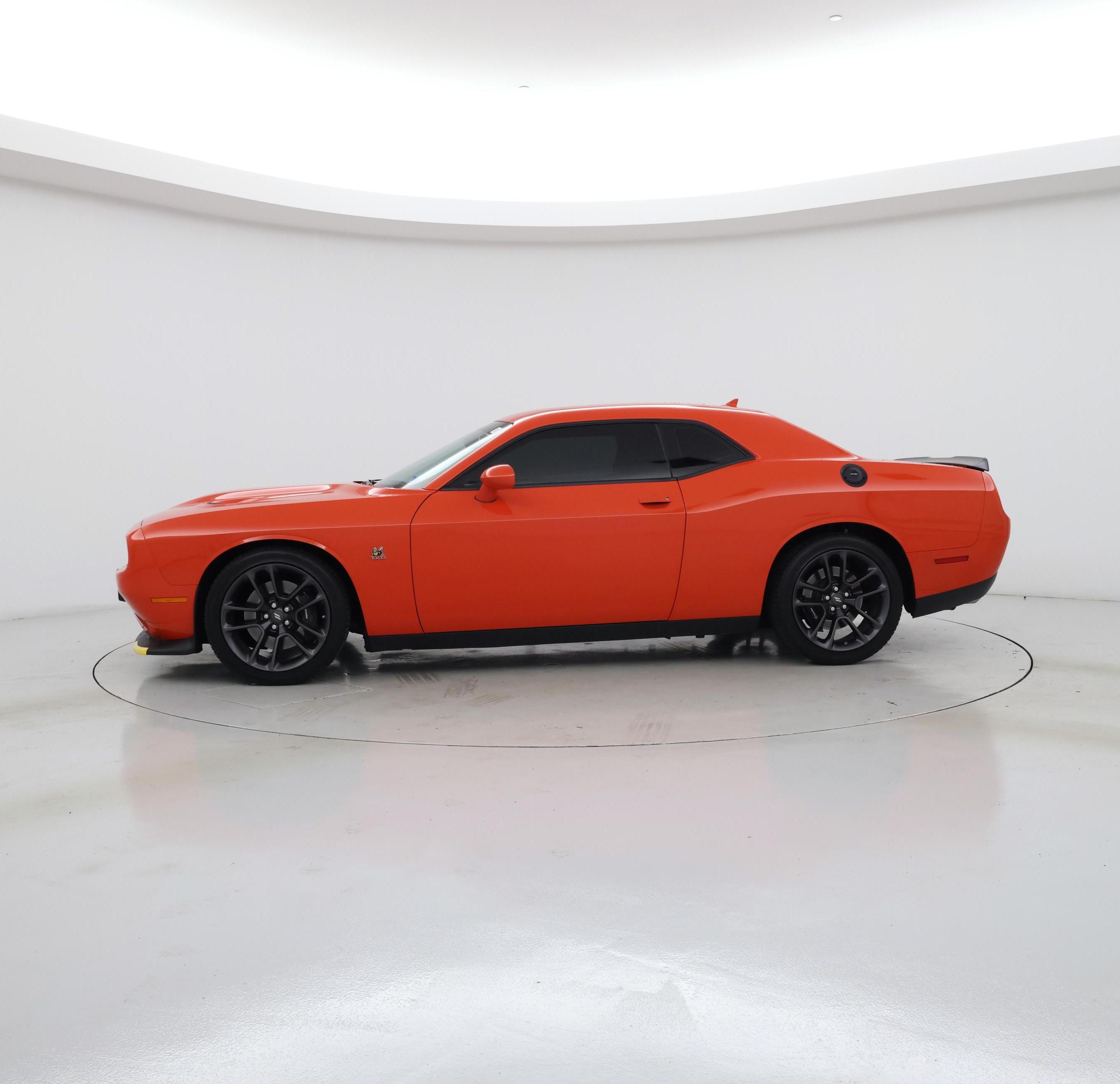 Thumbnail: 2022 Dodge Challenger - 3