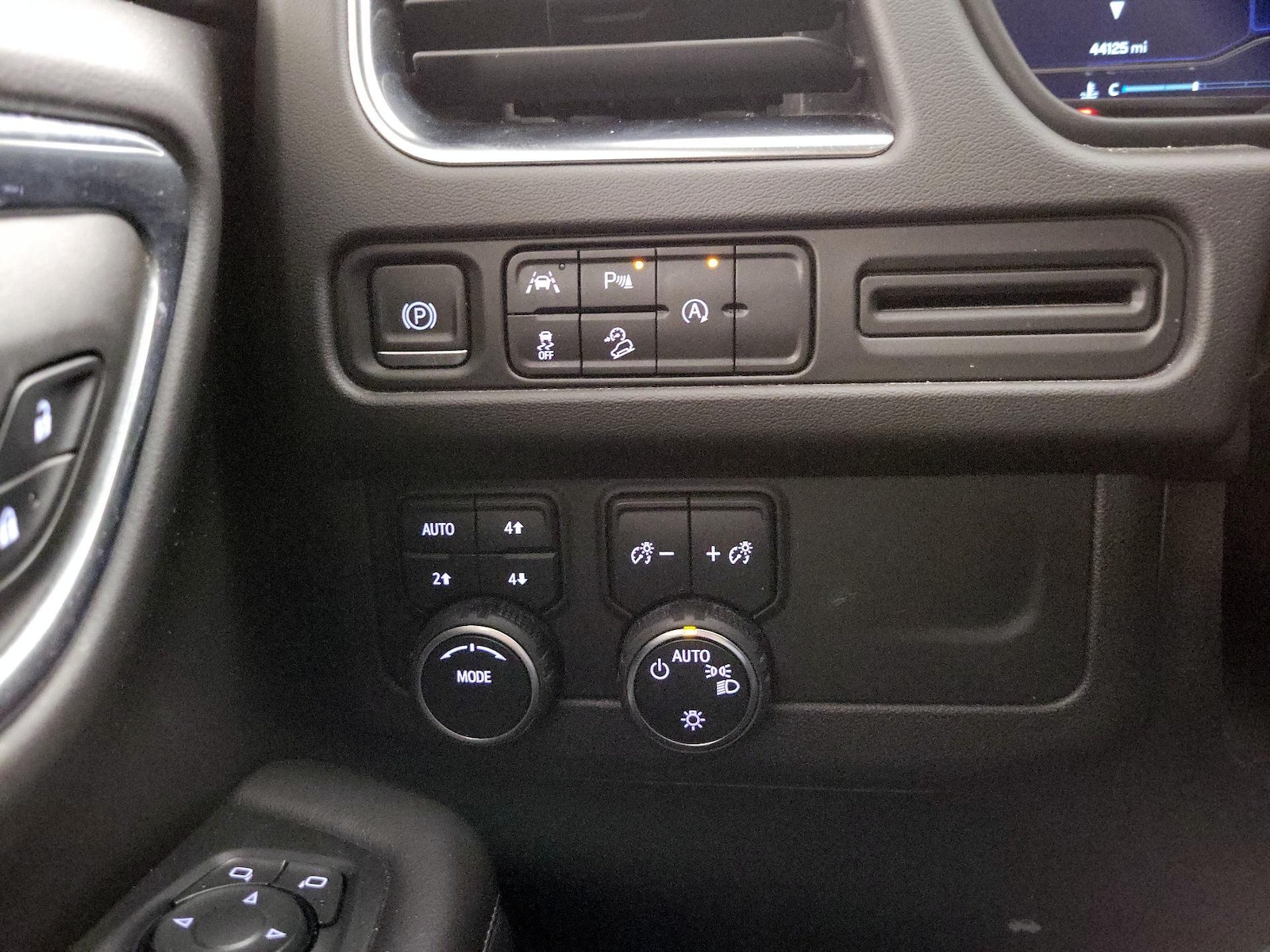 2023 Chevrolet Tahoe Z71 - Photo 14