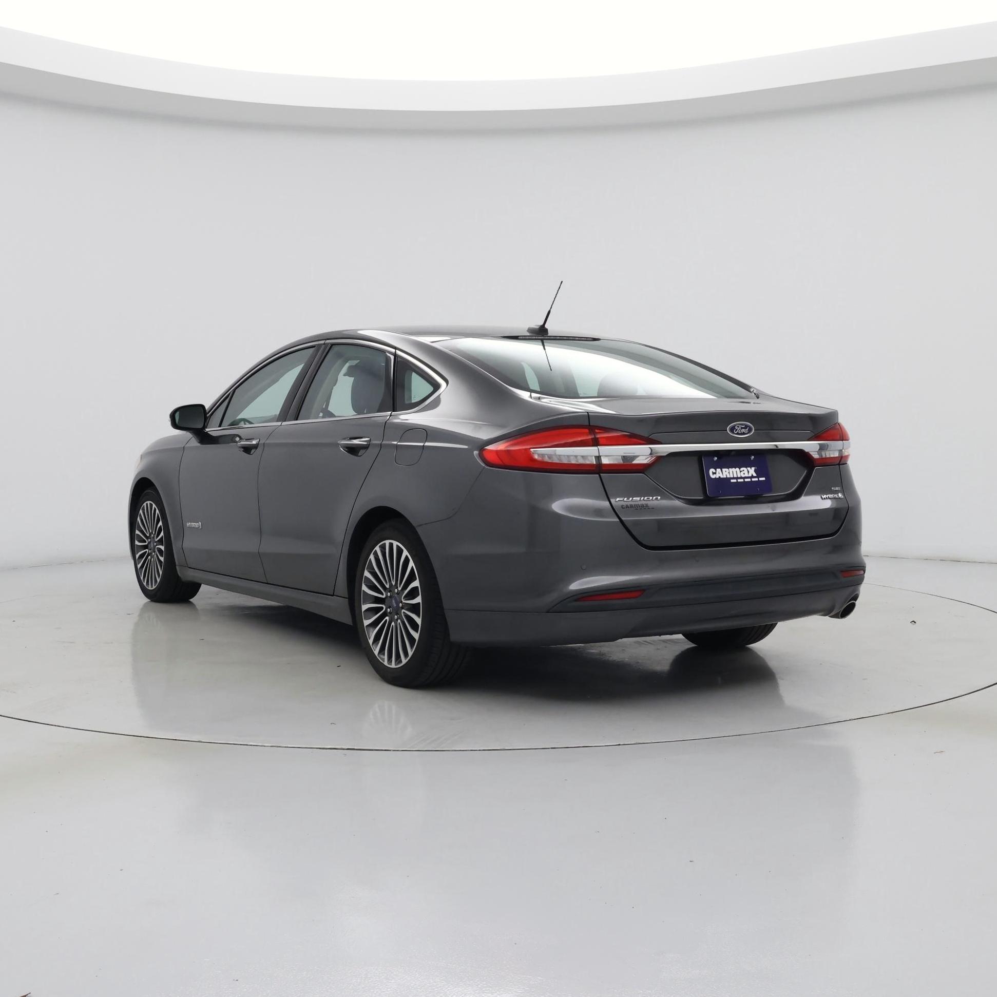 Thumbnail: 2017 Ford Fusion - 2