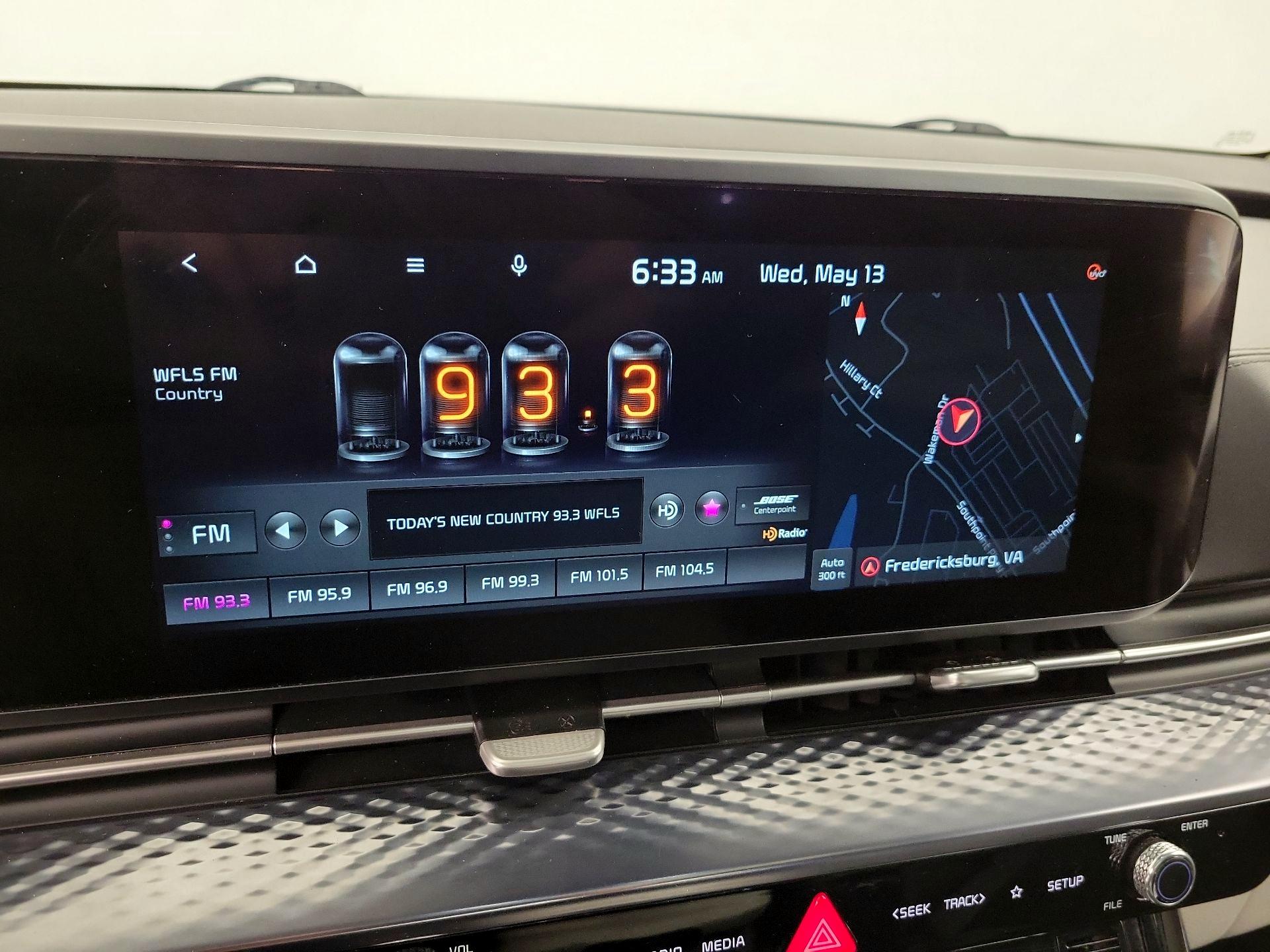 Thumbnail: 2022 Kia Carnival - 16