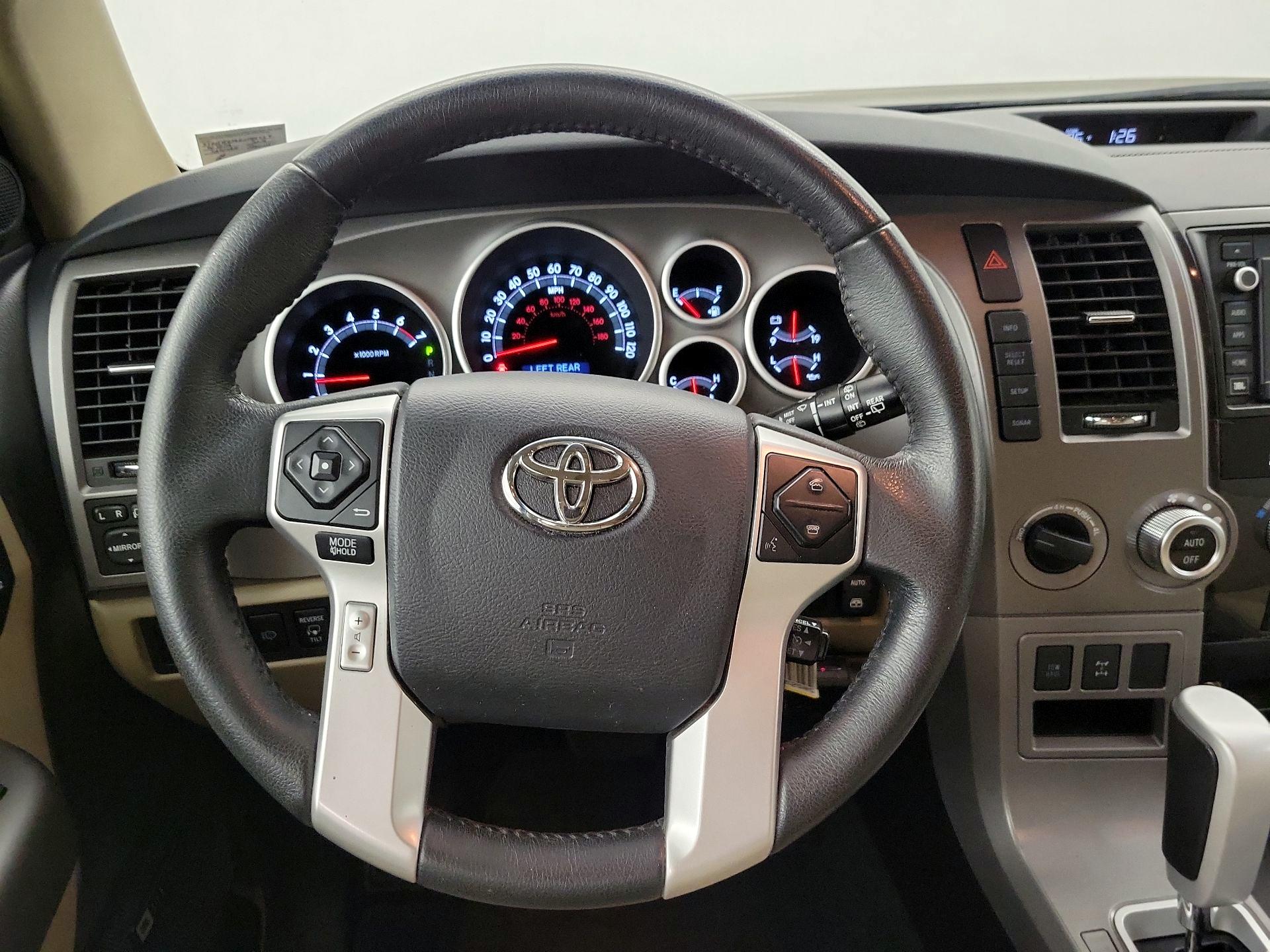 Thumbnail: 2016 Toyota Sequoia - 10