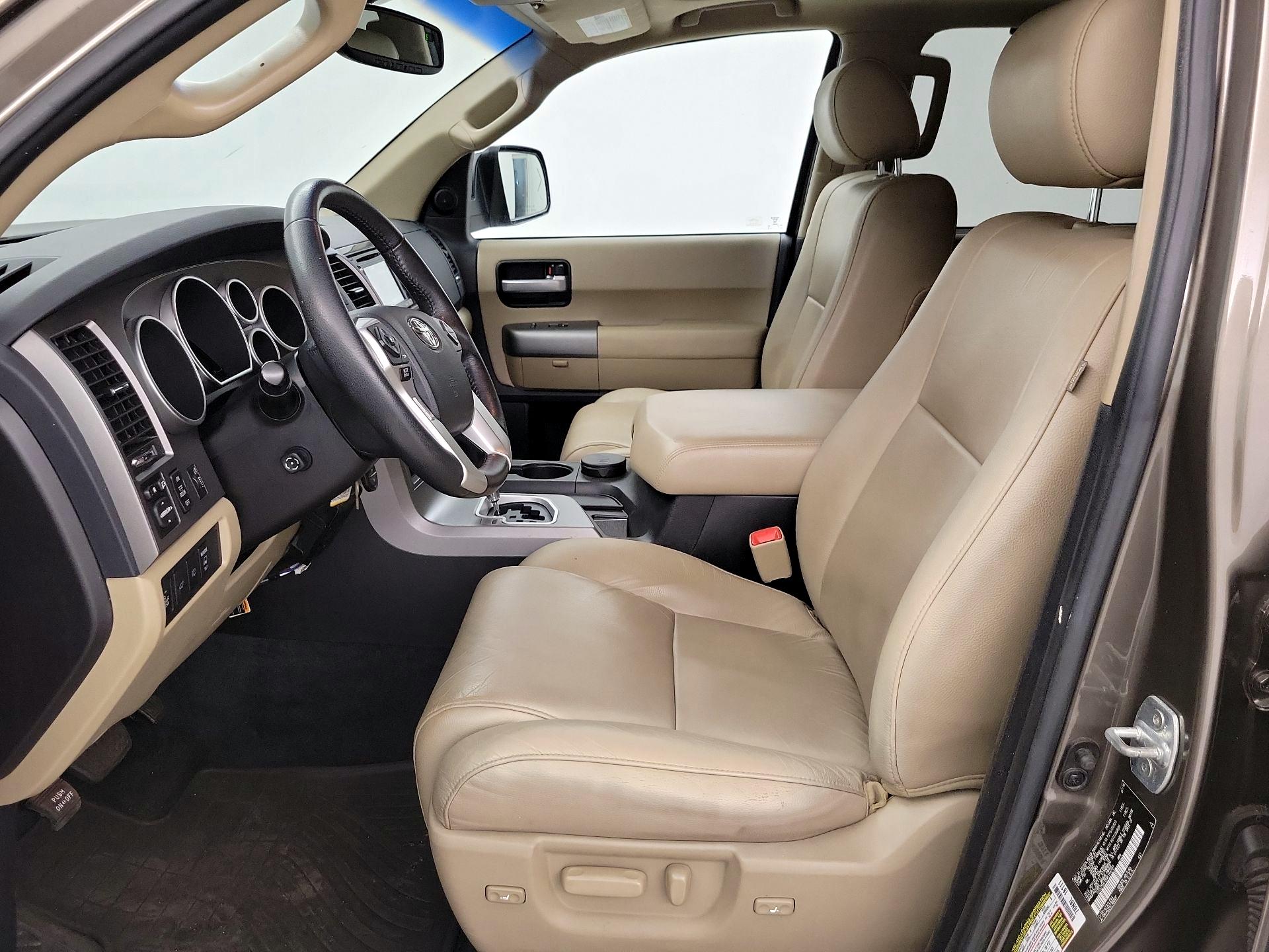Thumbnail: 2016 Toyota Sequoia - 11