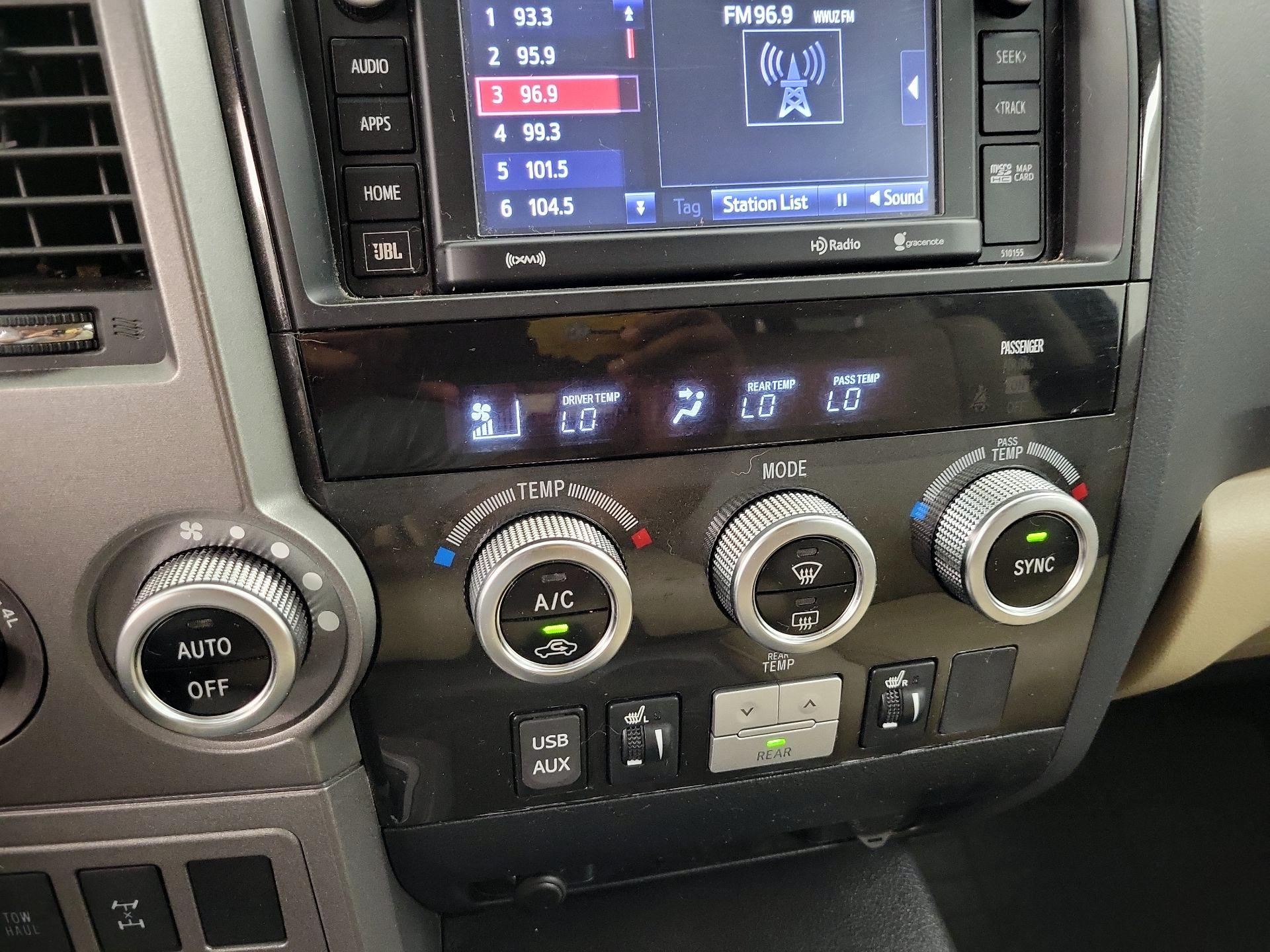 Thumbnail: 2016 Toyota Sequoia - 17