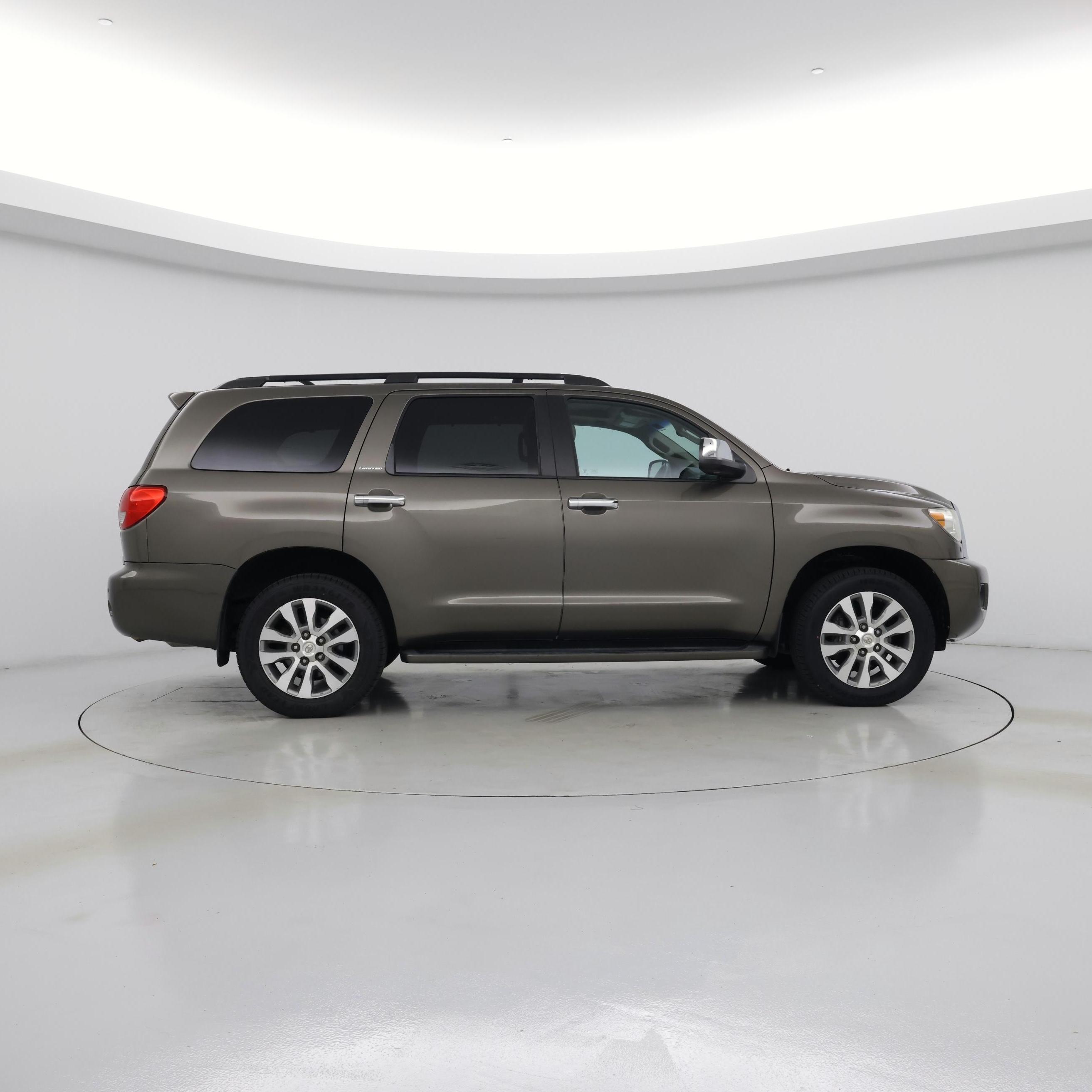 Thumbnail: 2016 Toyota Sequoia - 7